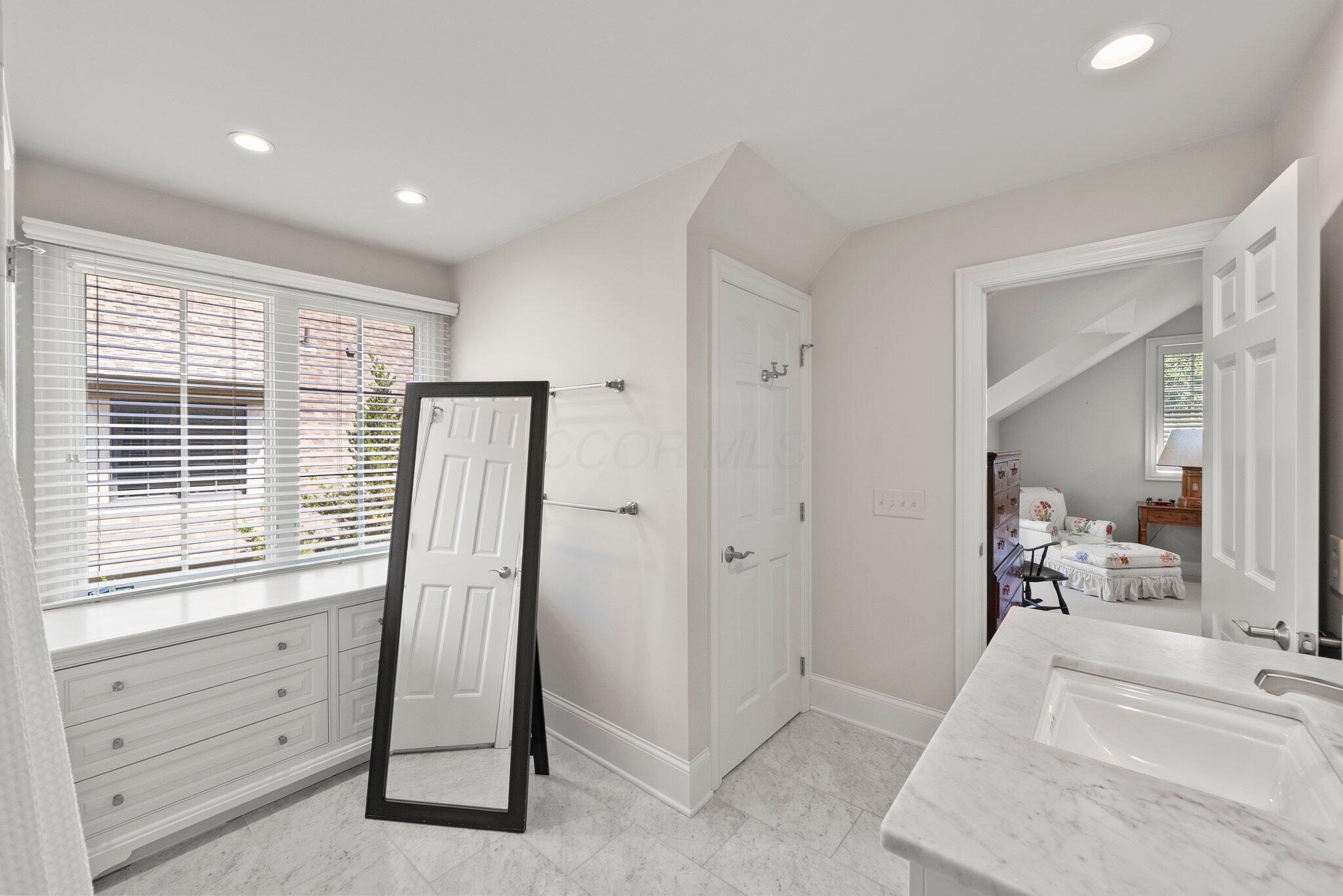 3507 River Avon Circle