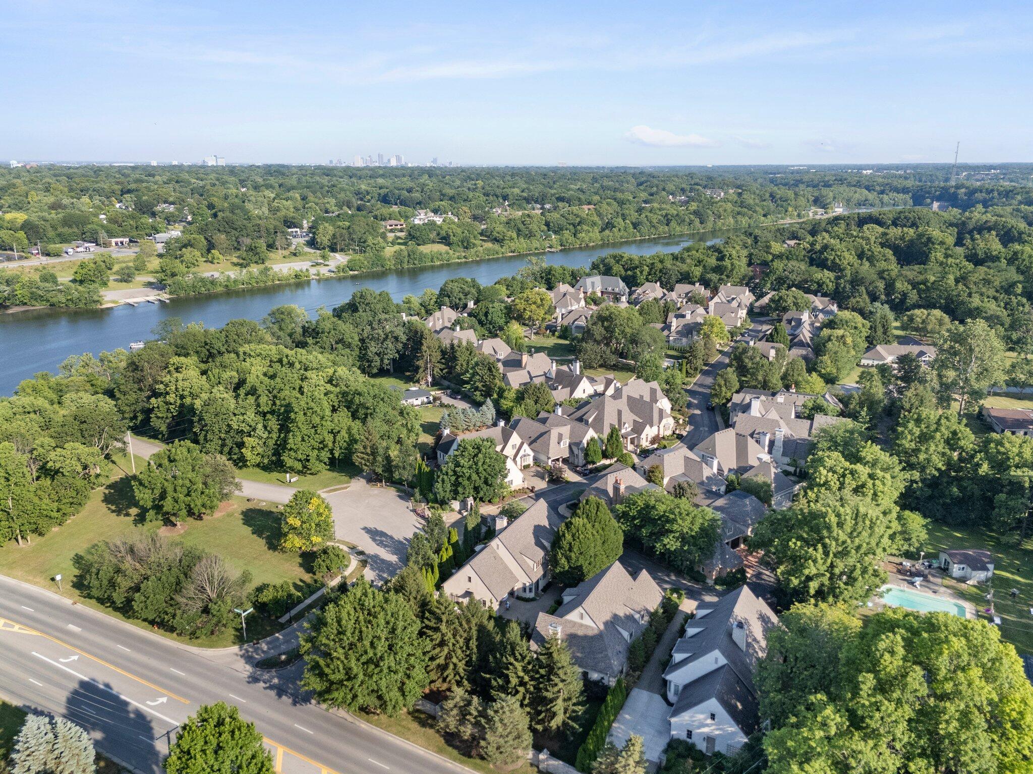 3507 River Avon Circle