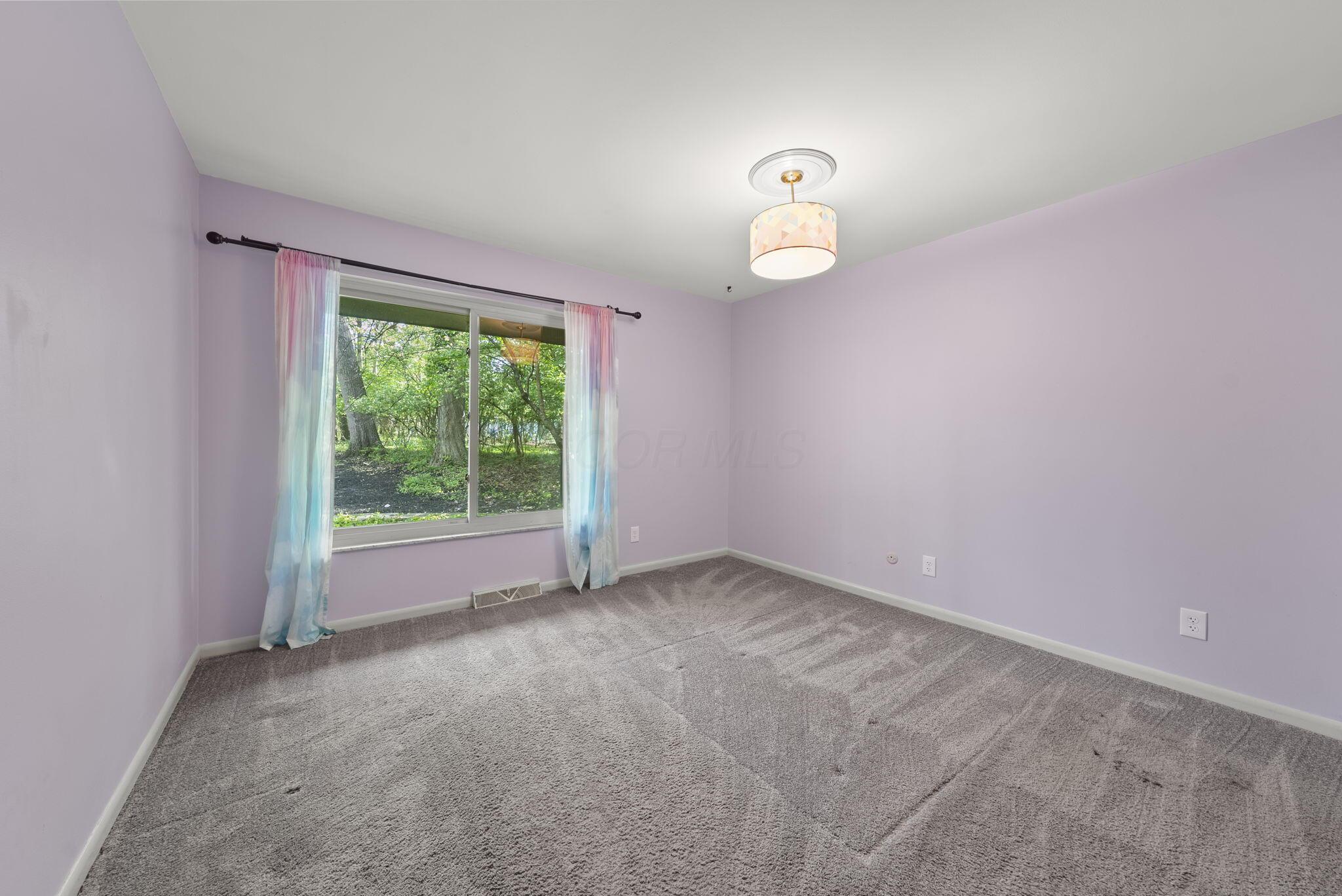 2391 Donna Drive