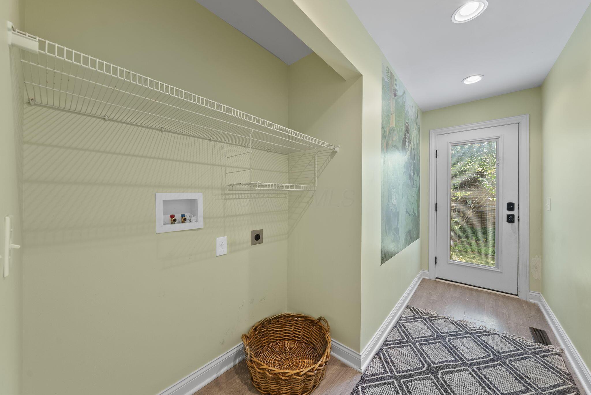 2391 Donna Drive