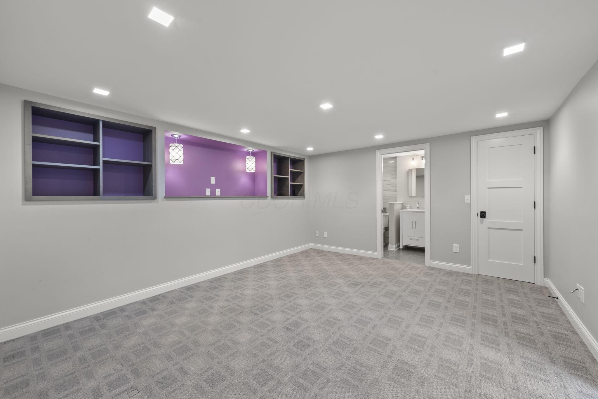2391 Donna Drive