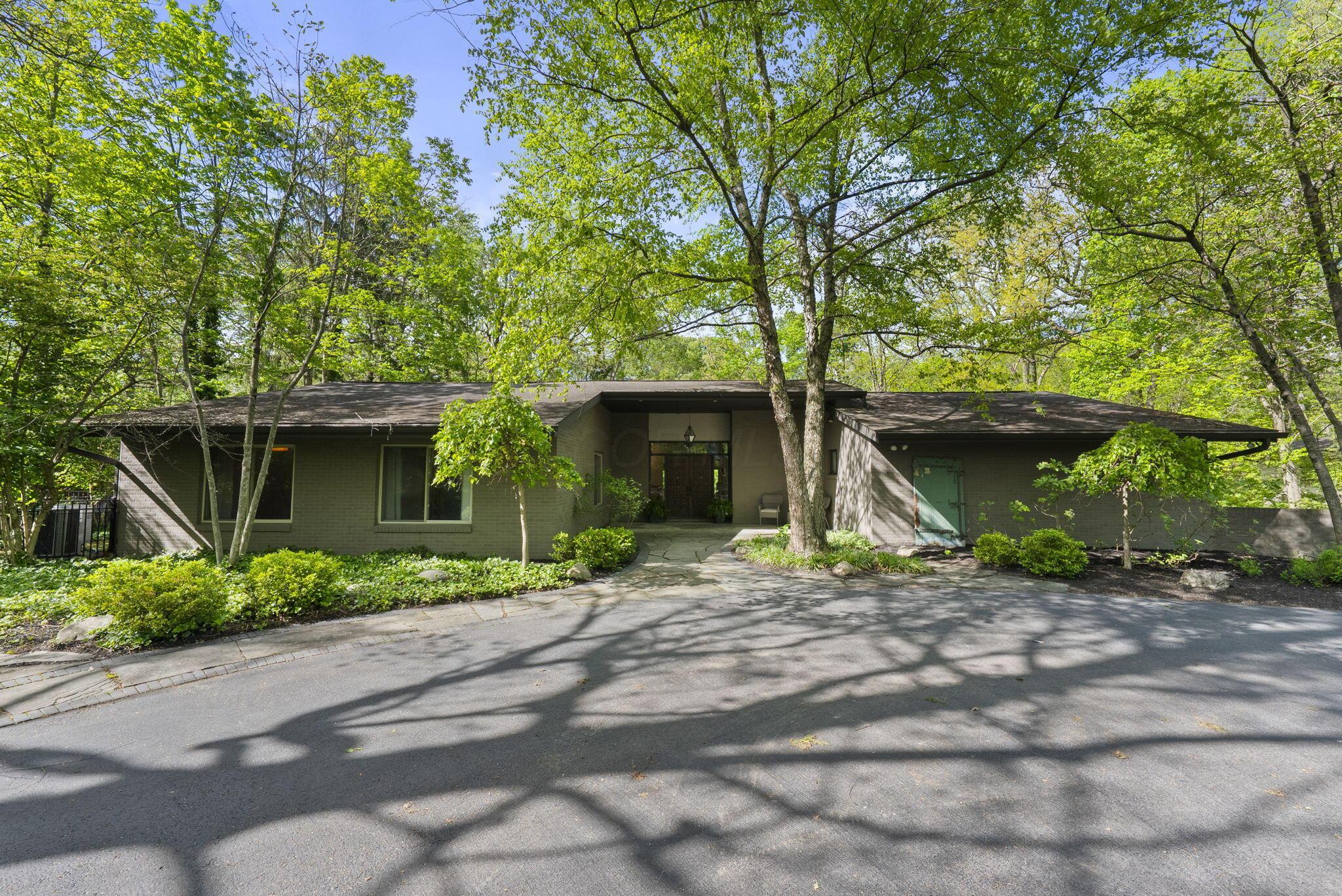 2391 Donna Drive