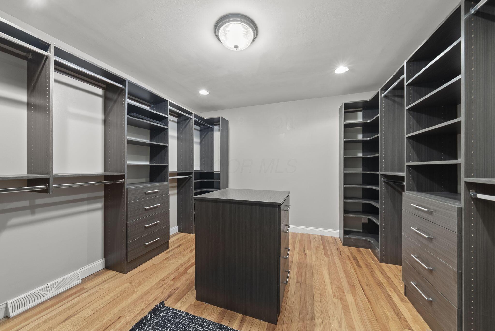 2391 Donna Drive