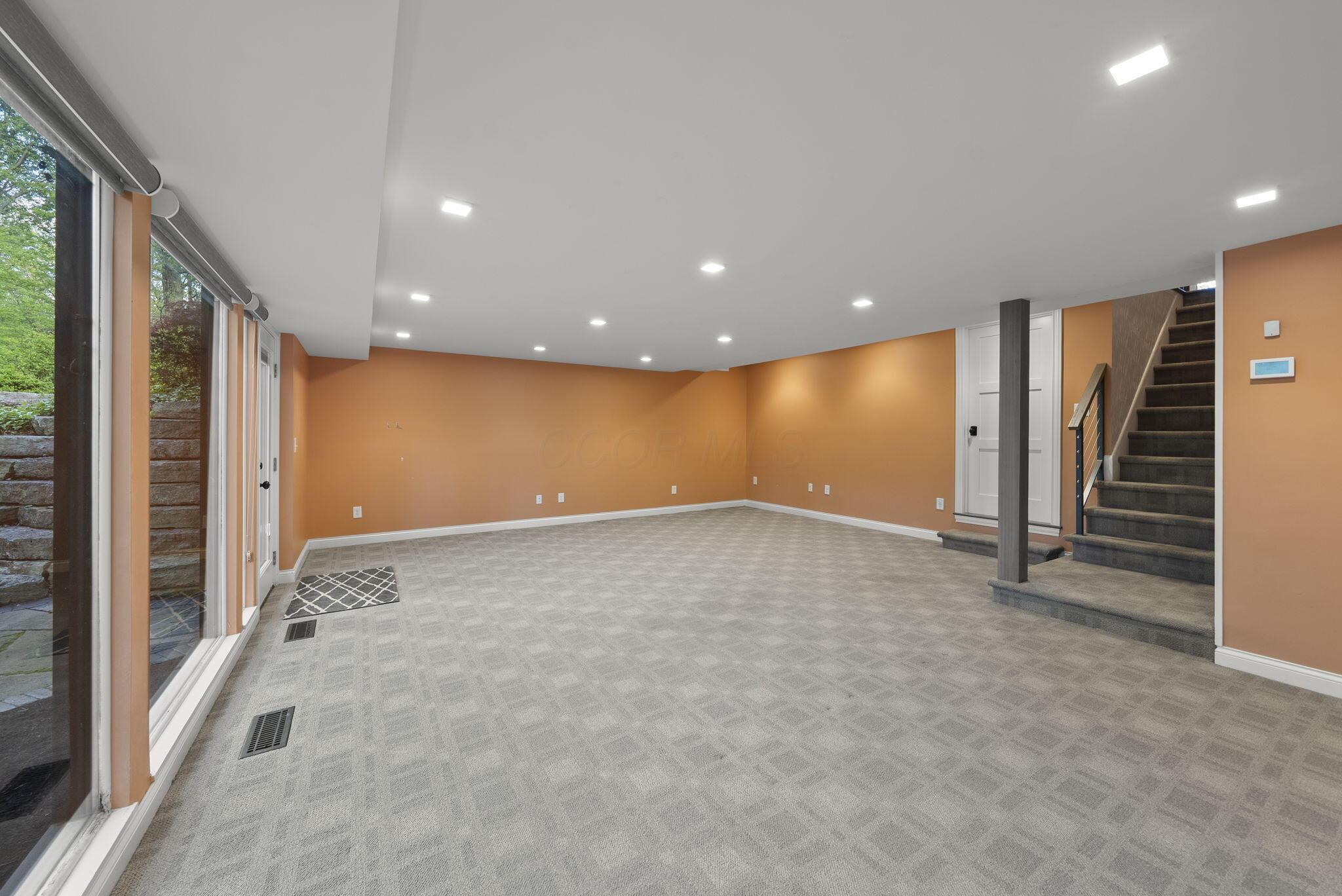 2391 Donna Drive