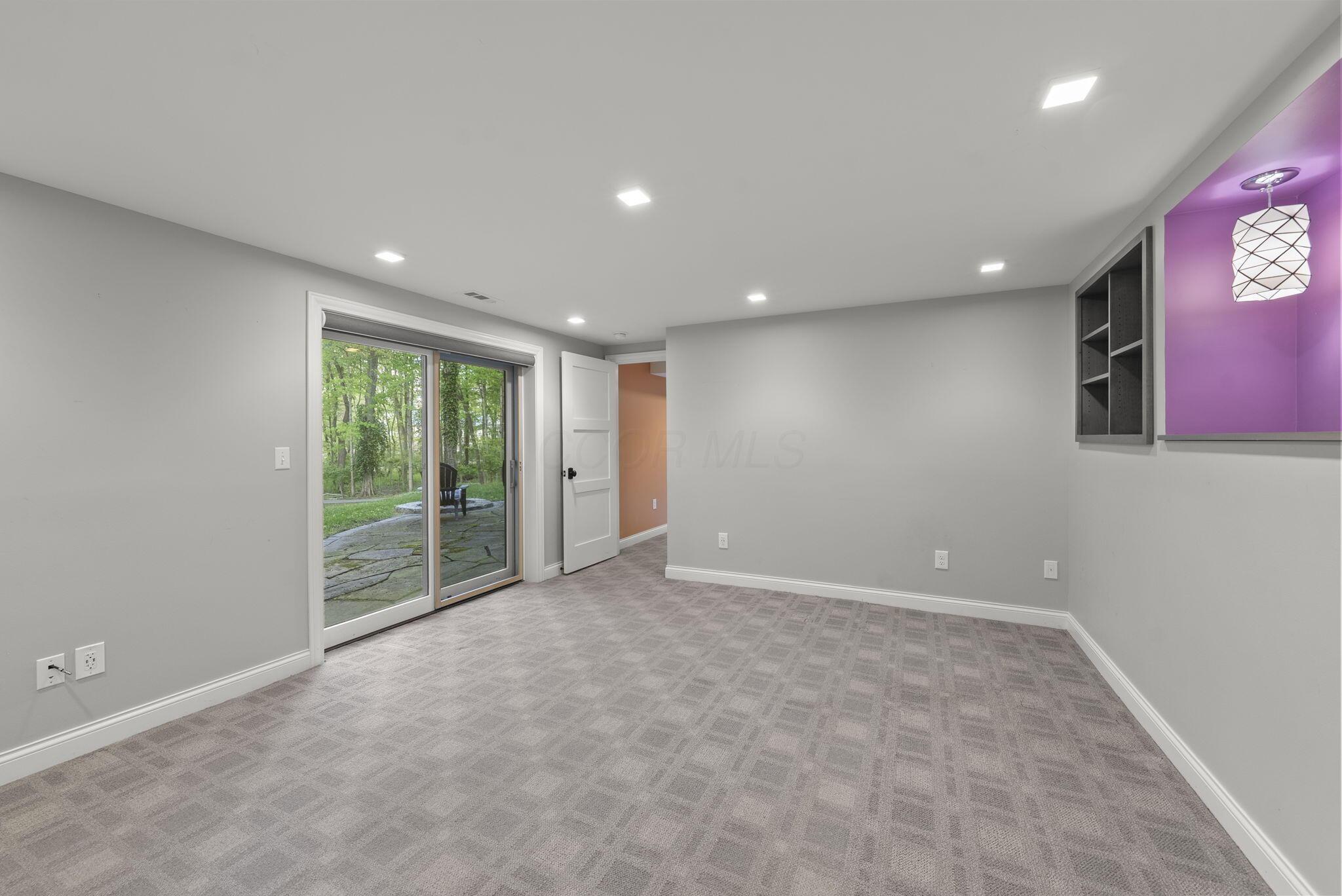 2391 Donna Drive