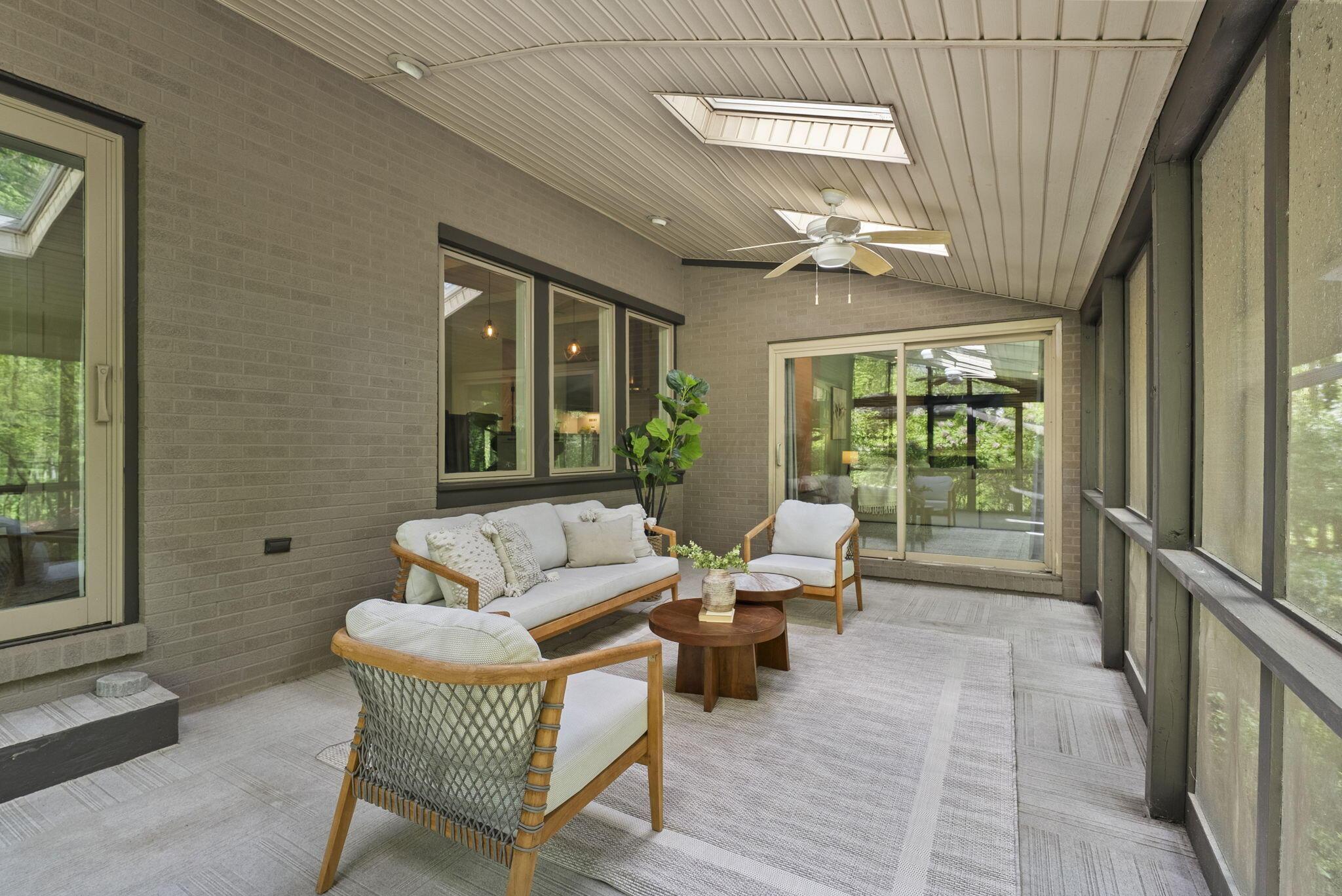 2391 Donna Drive
