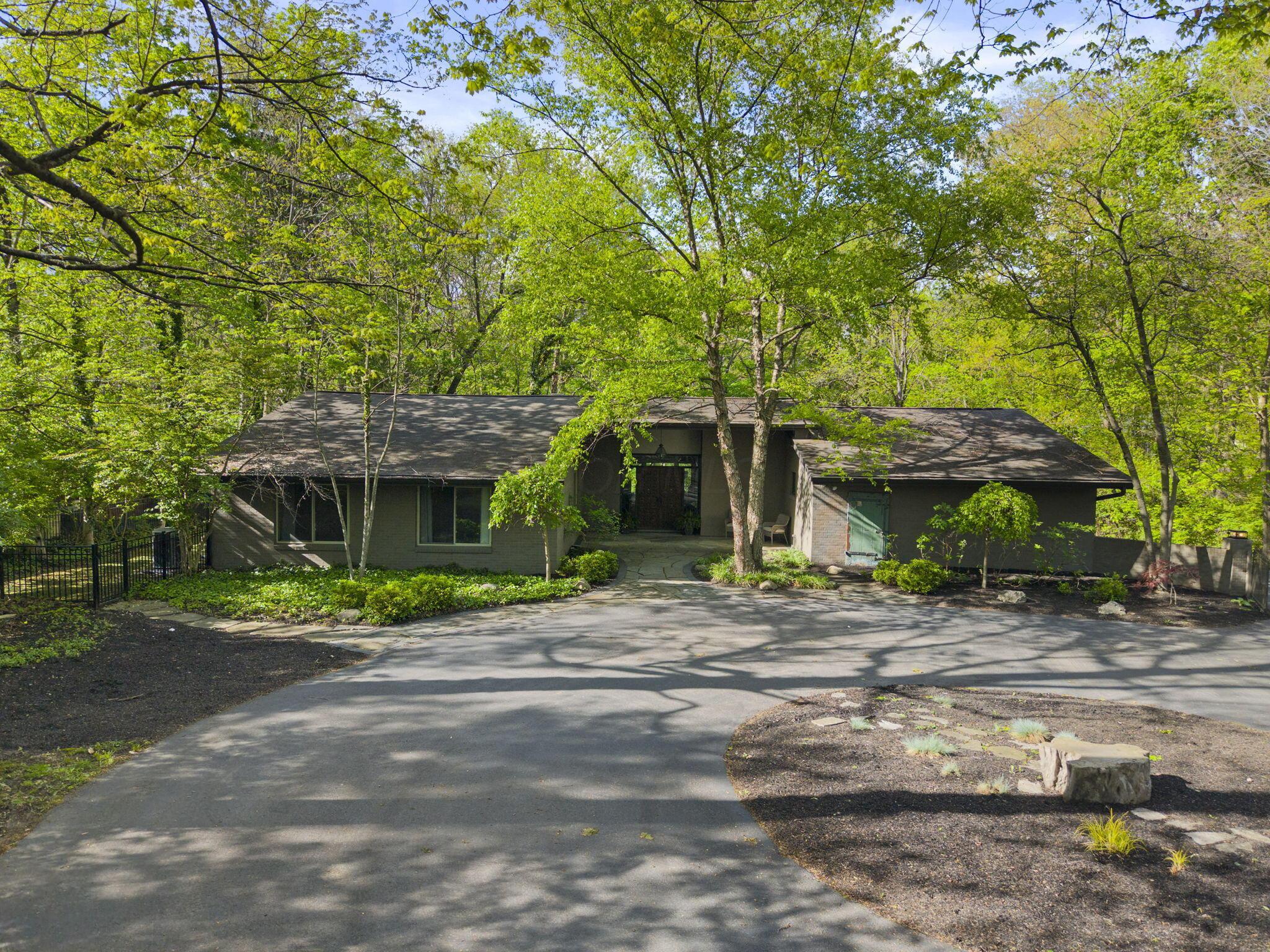 2391 Donna Drive
