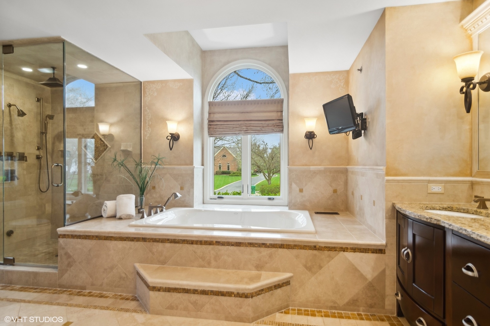4552 Eleanor Drive