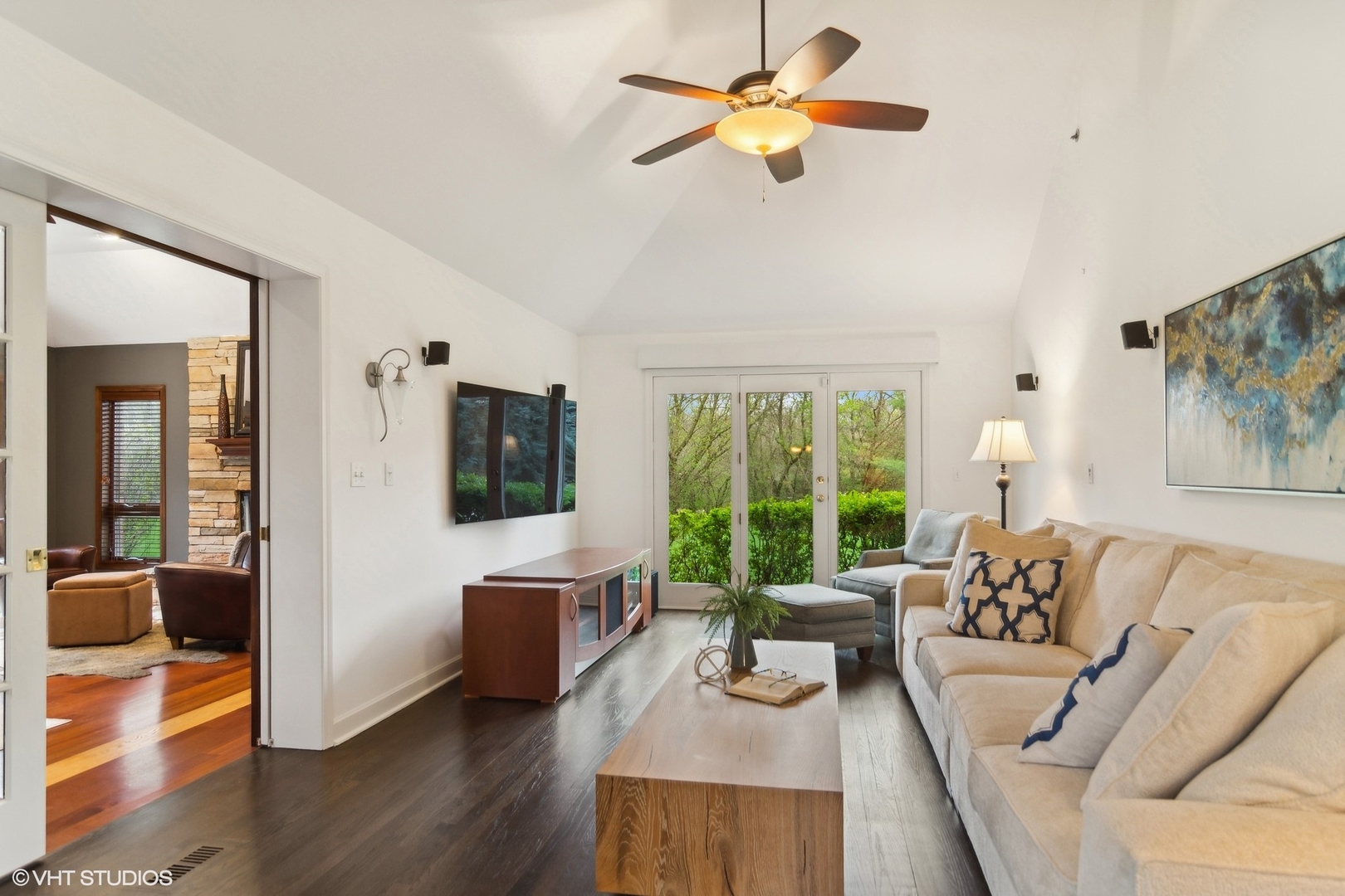 4552 Eleanor Drive