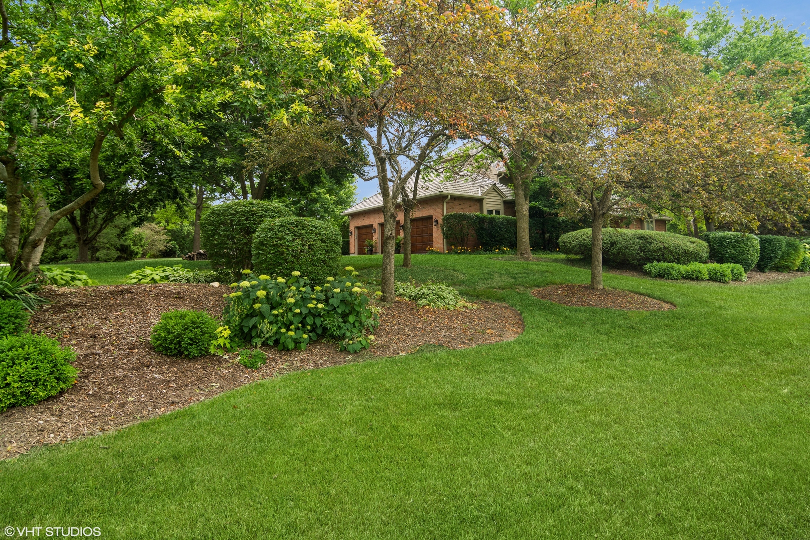 4552 Eleanor Drive