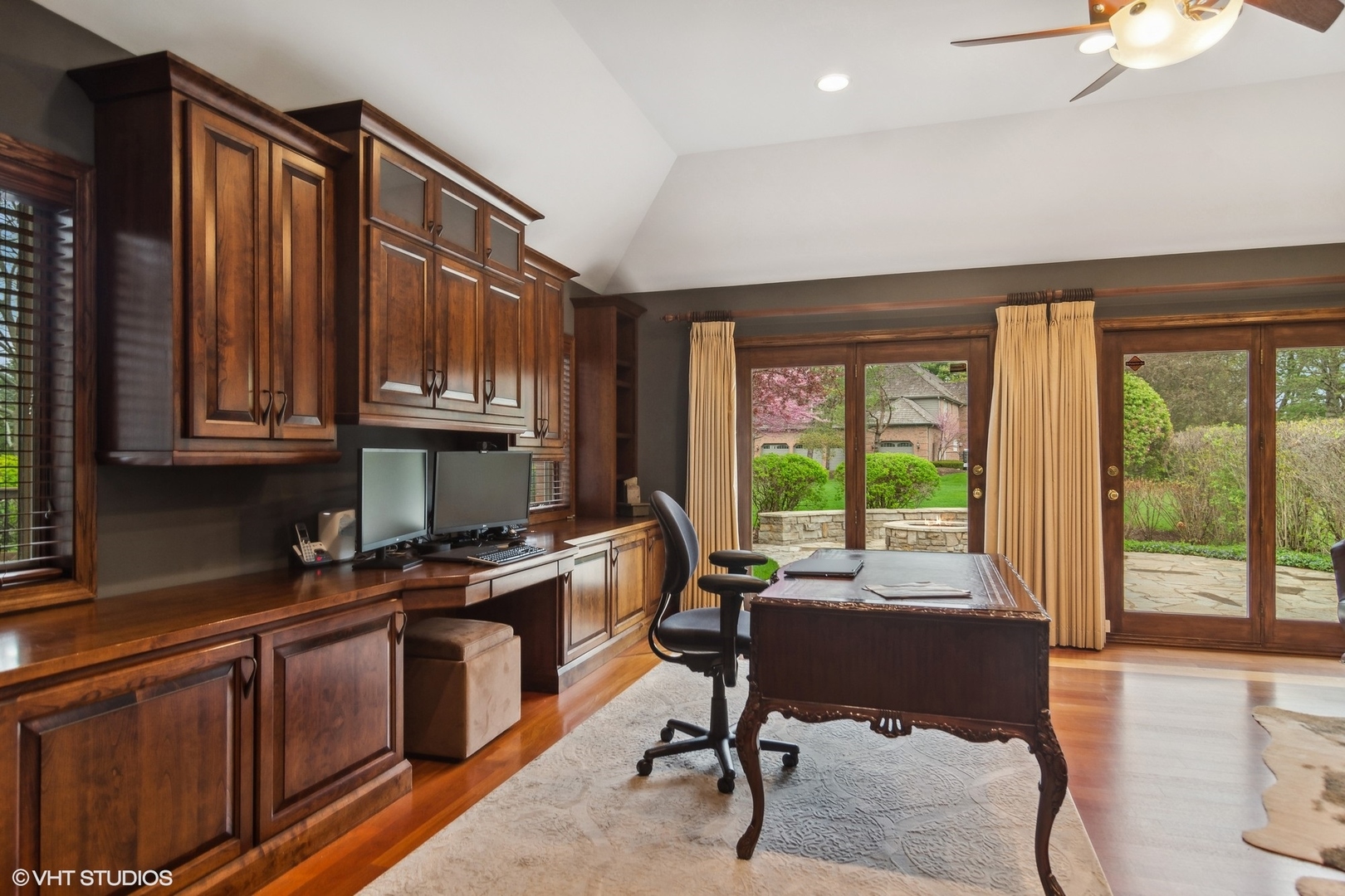4552 Eleanor Drive