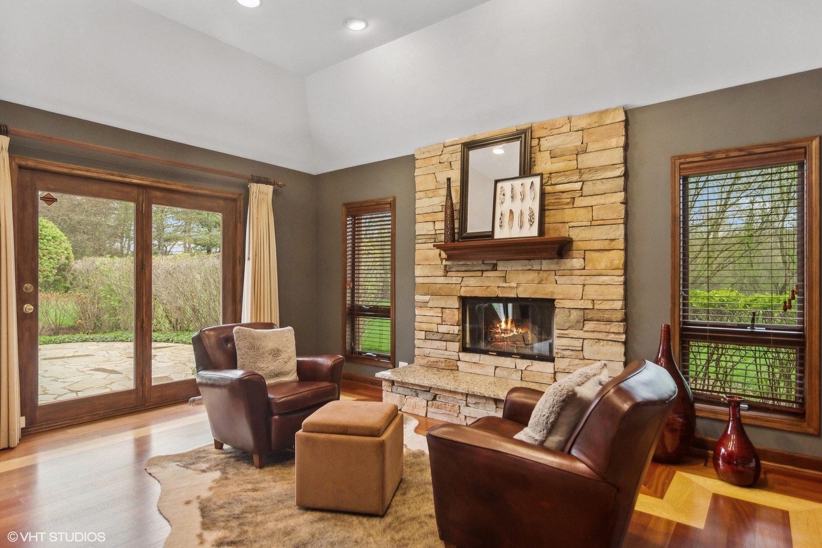 4552 Eleanor Drive