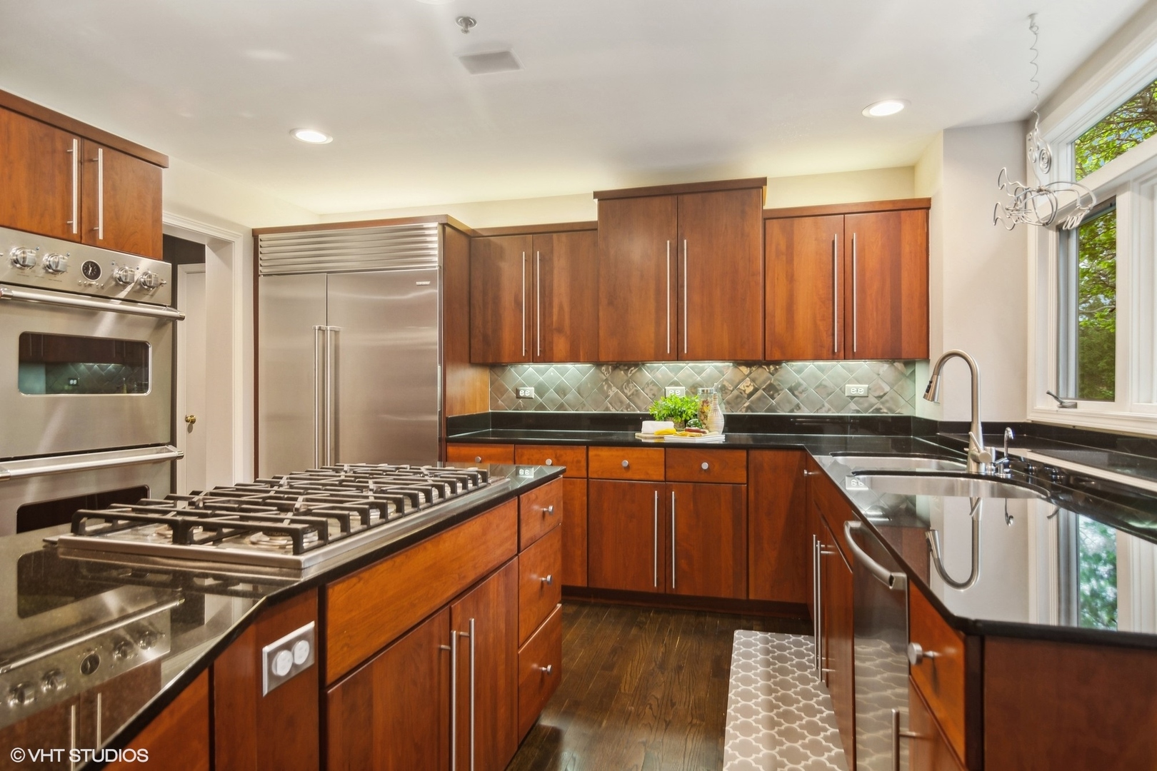 4552 Eleanor Drive