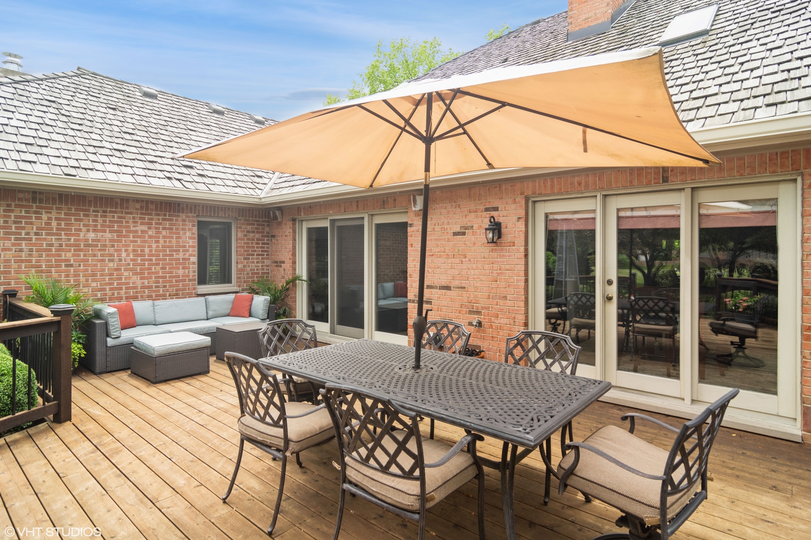 4552 Eleanor Drive