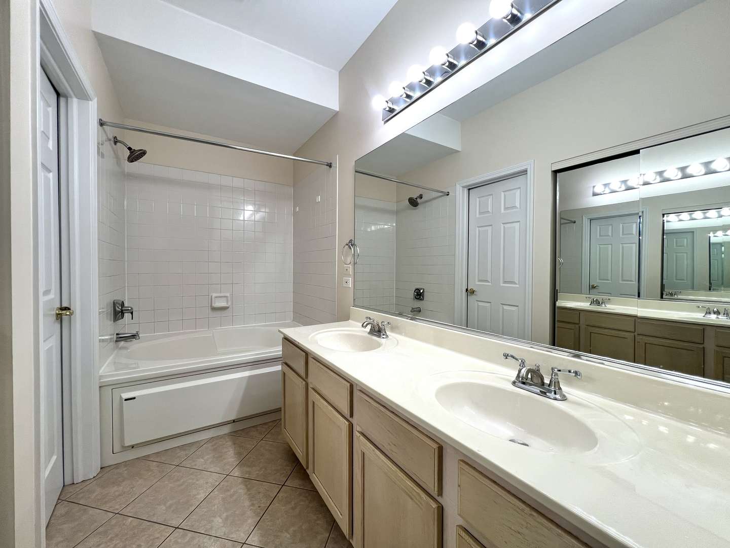 2411 PALAZZO Drive Unit: 2411