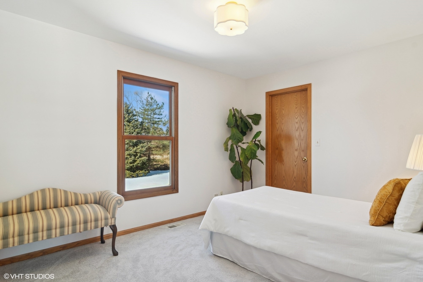 49 Seneca Avenue