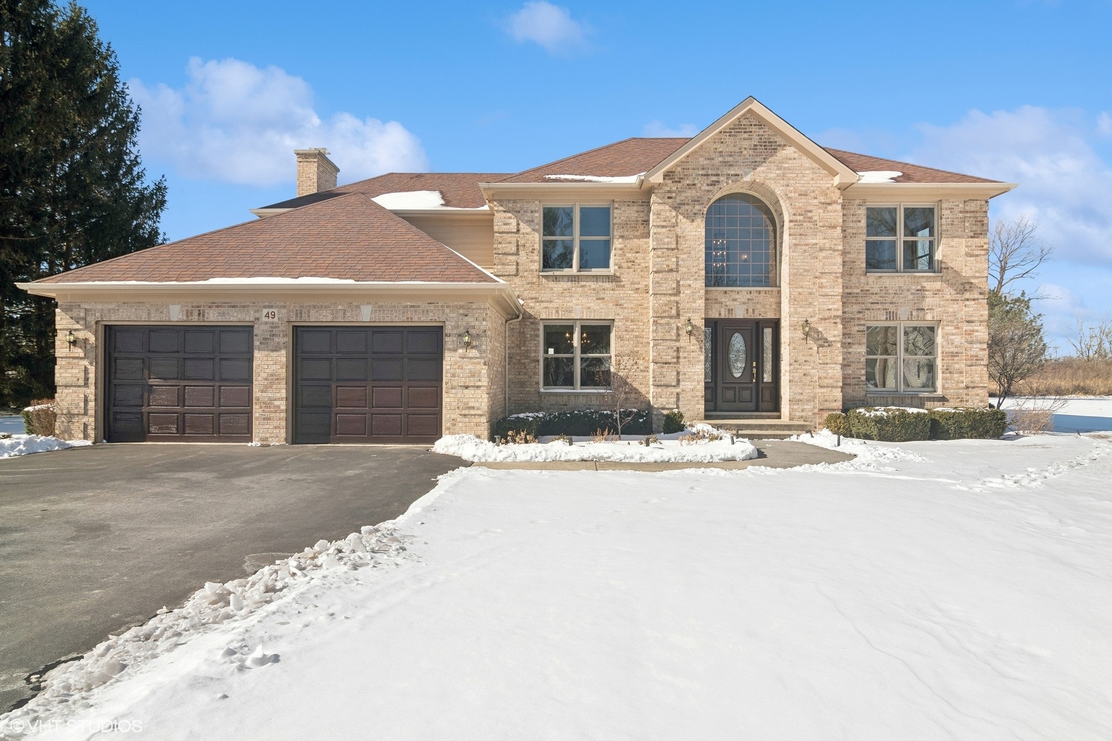 49 Seneca Avenue