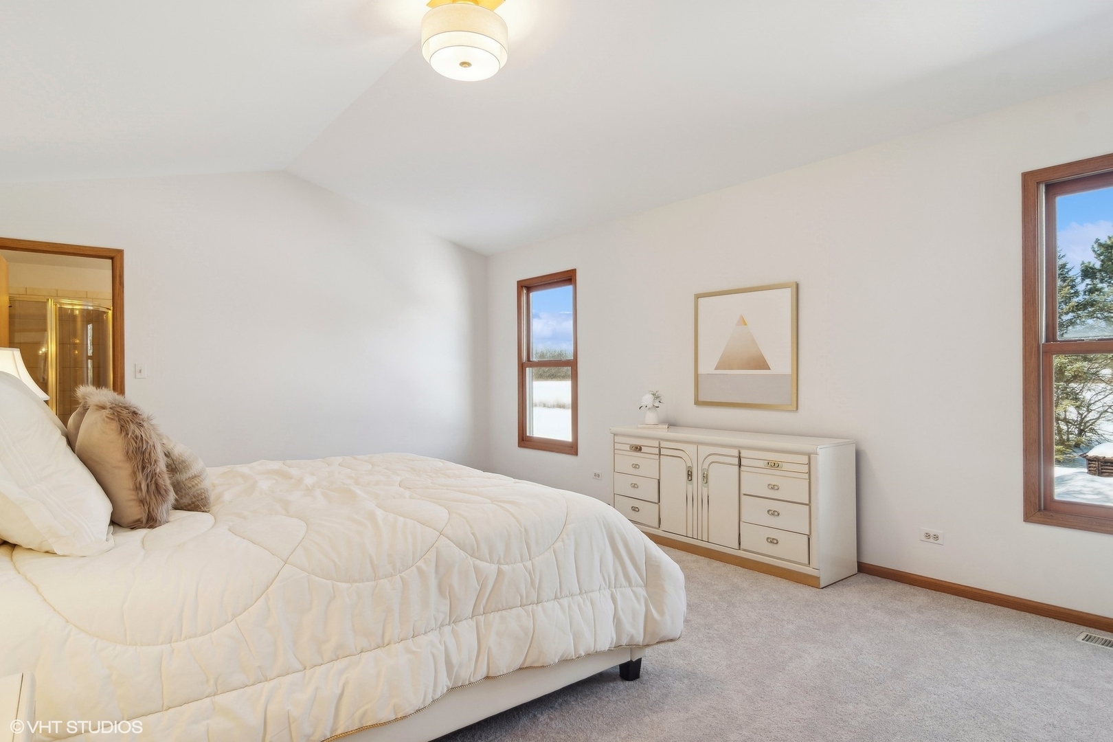 49 Seneca Avenue