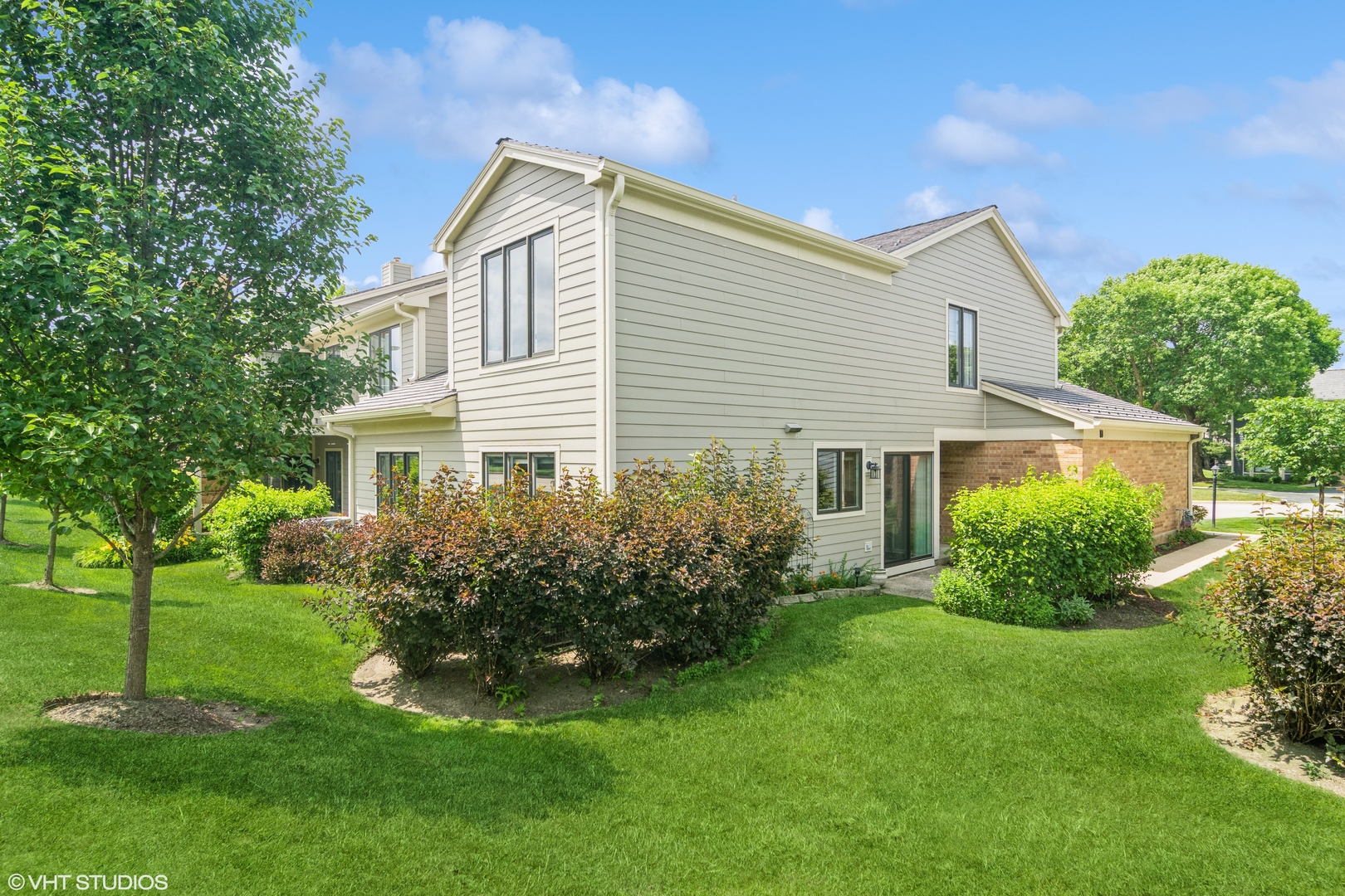915 Suffolk Court