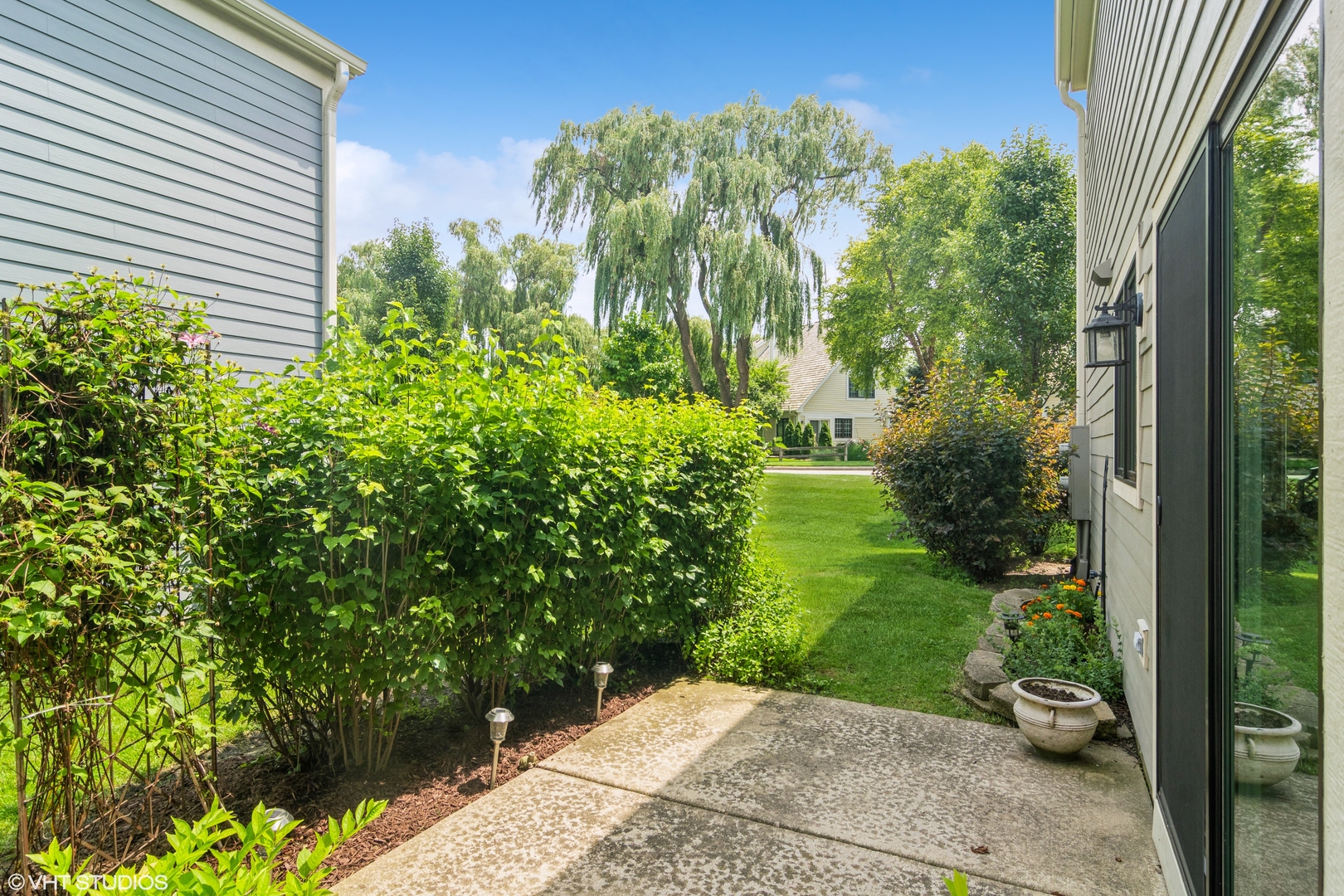 915 Suffolk Court
