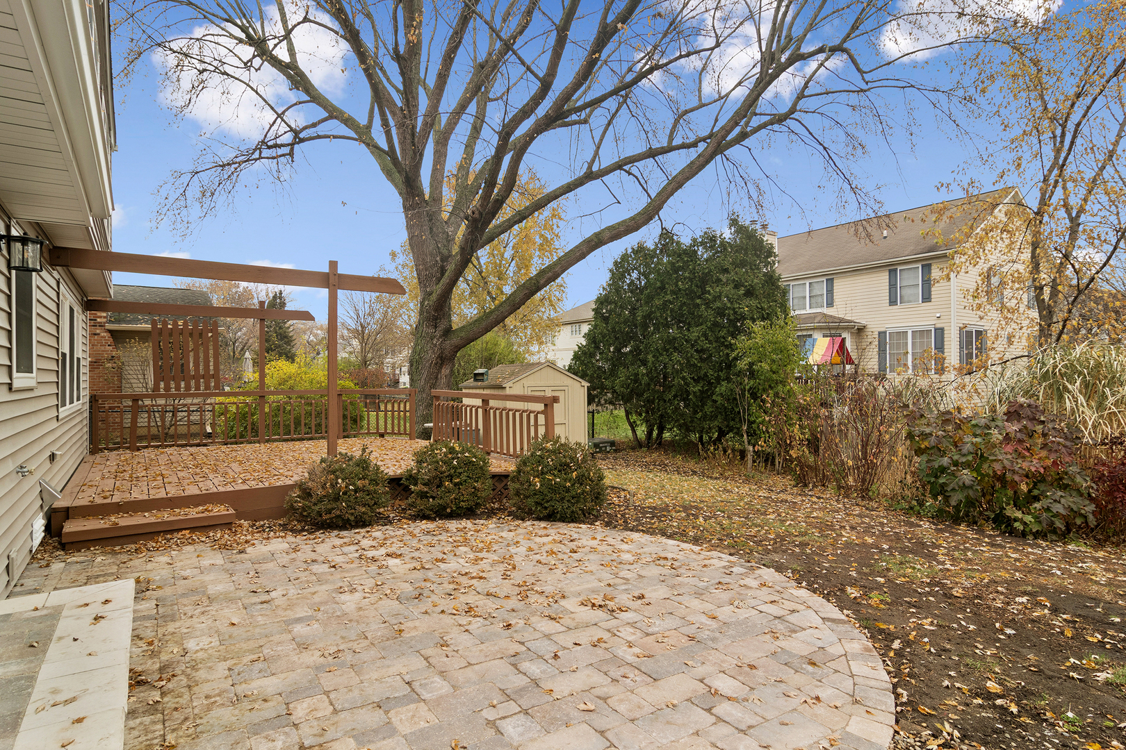 630 Woodhollow Lane