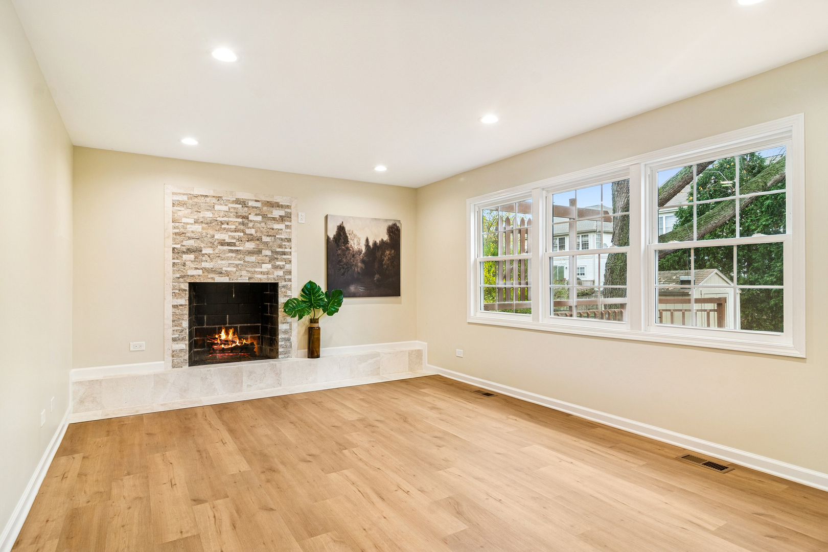 630 Woodhollow Lane