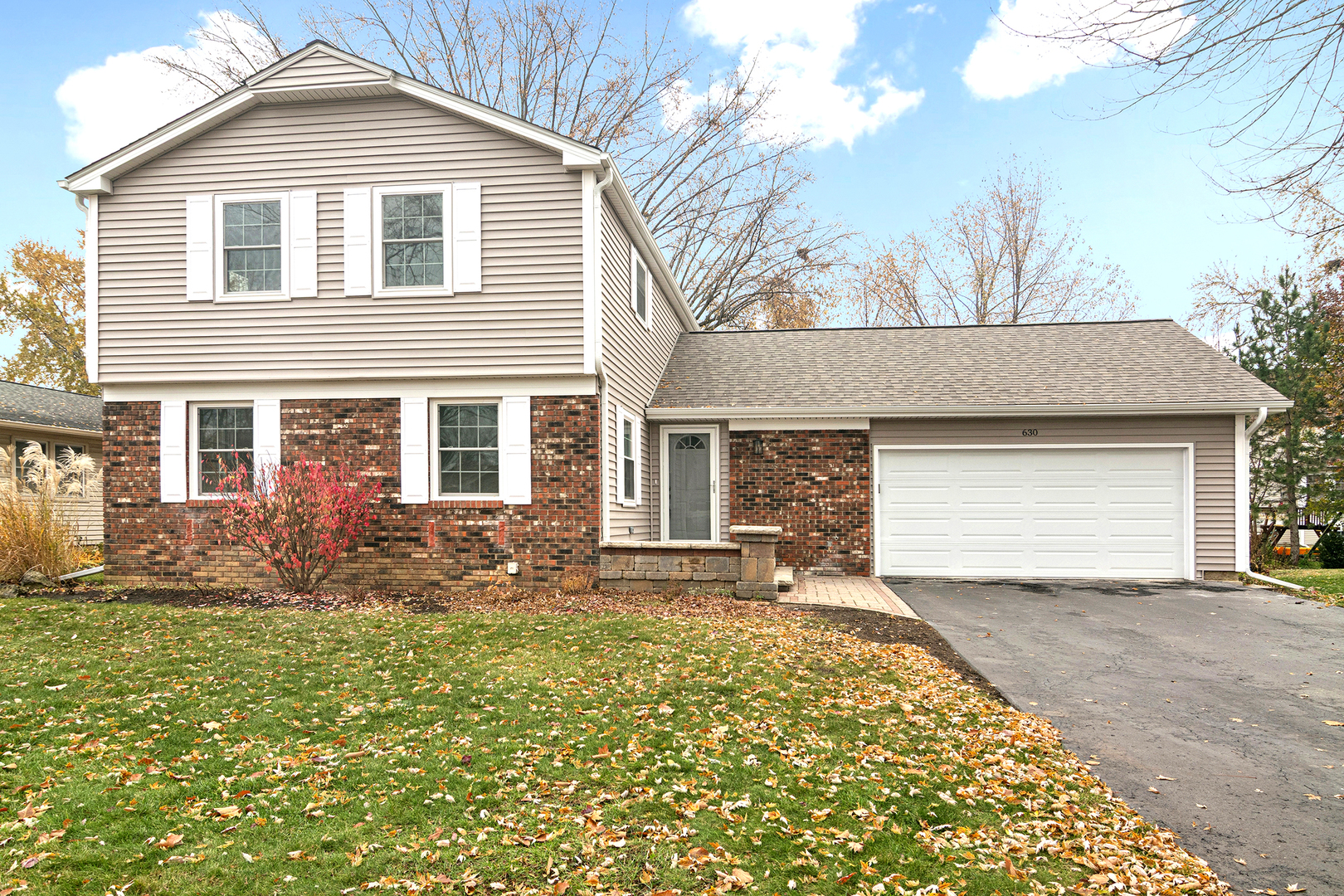 630 Woodhollow Lane