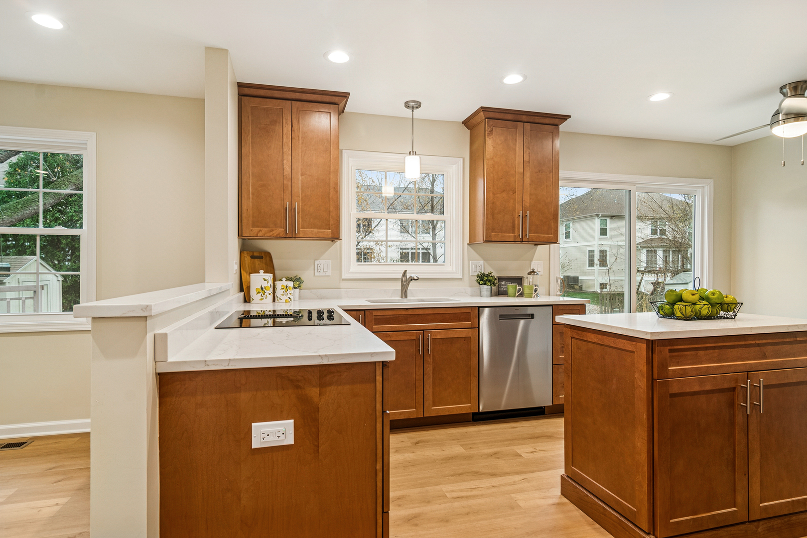 630 Woodhollow Lane