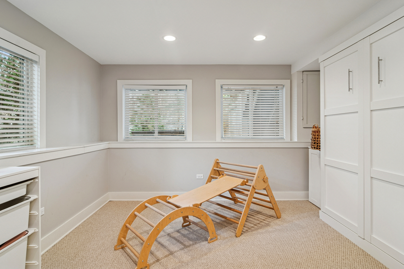 721 Meadow Lane
