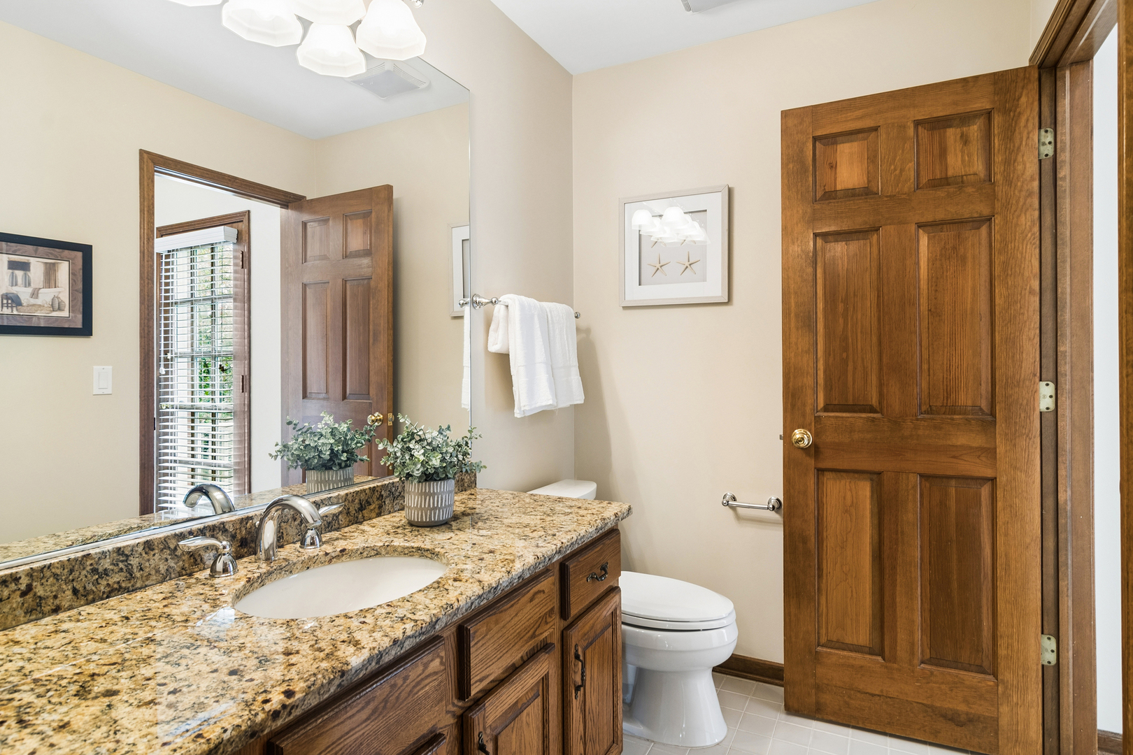 5644 Oakwood Circle