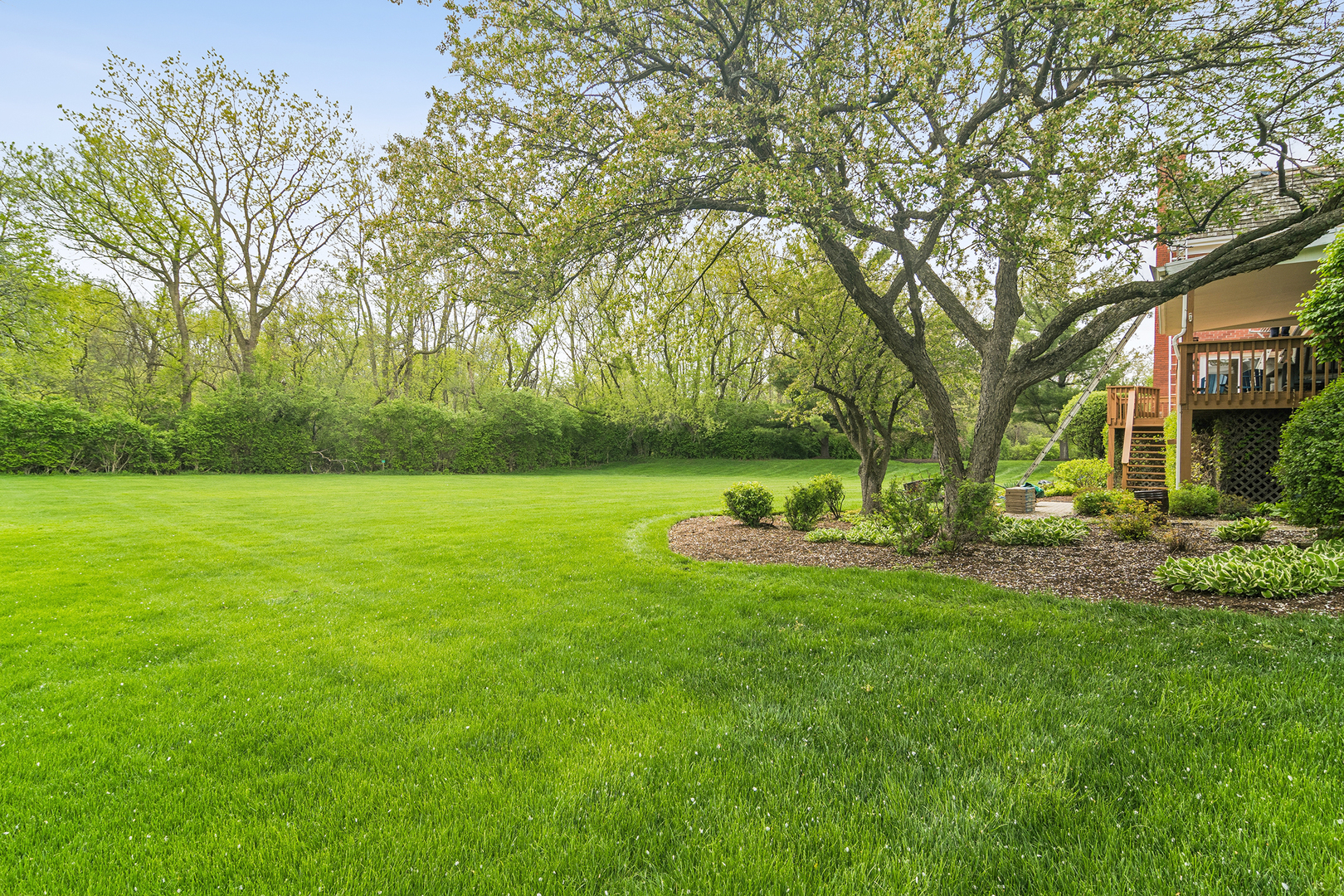 5644 Oakwood Circle