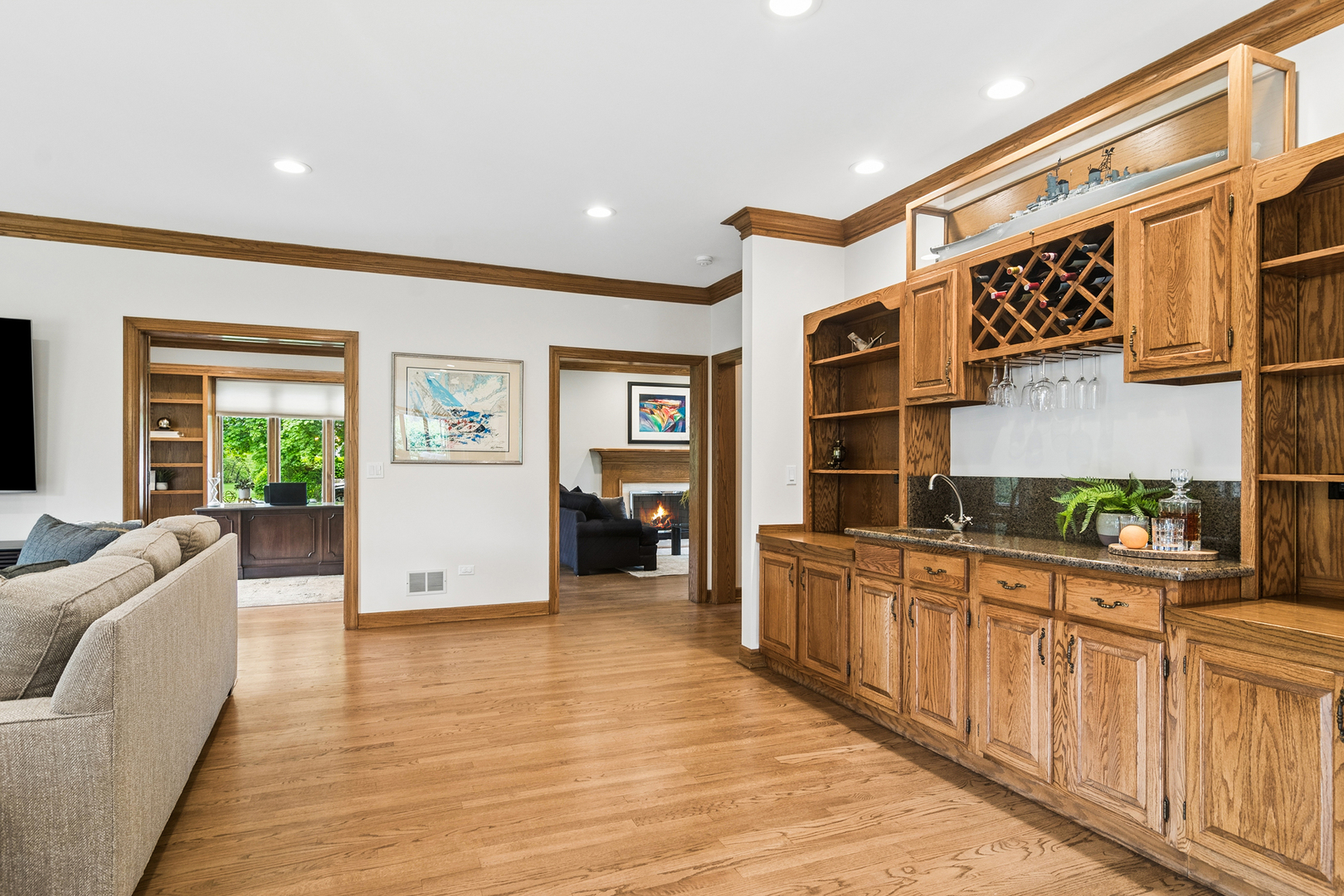 5644 Oakwood Circle
