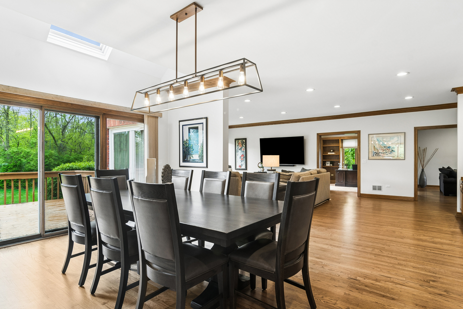 5644 Oakwood Circle