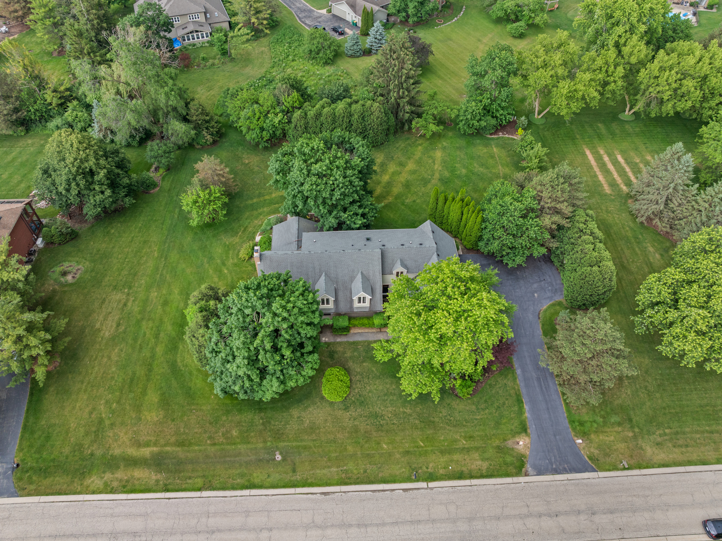 16 Old Barn Road