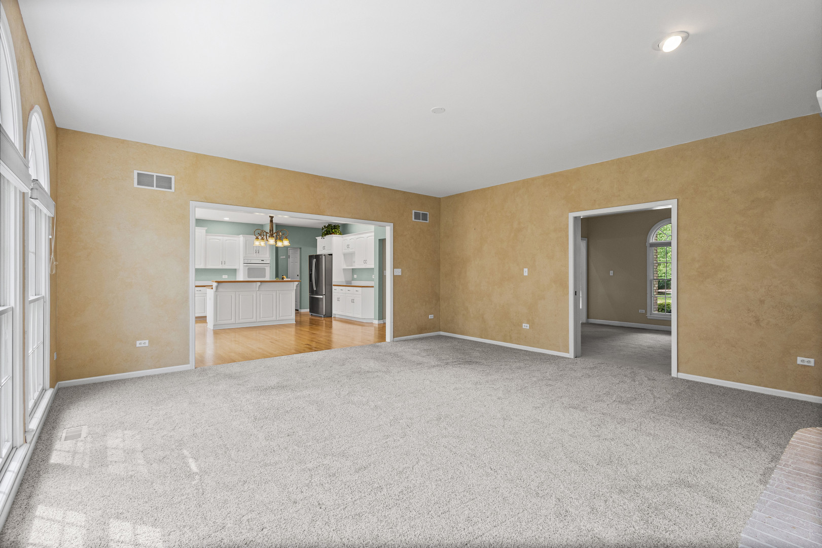 24245 Cropland Drive