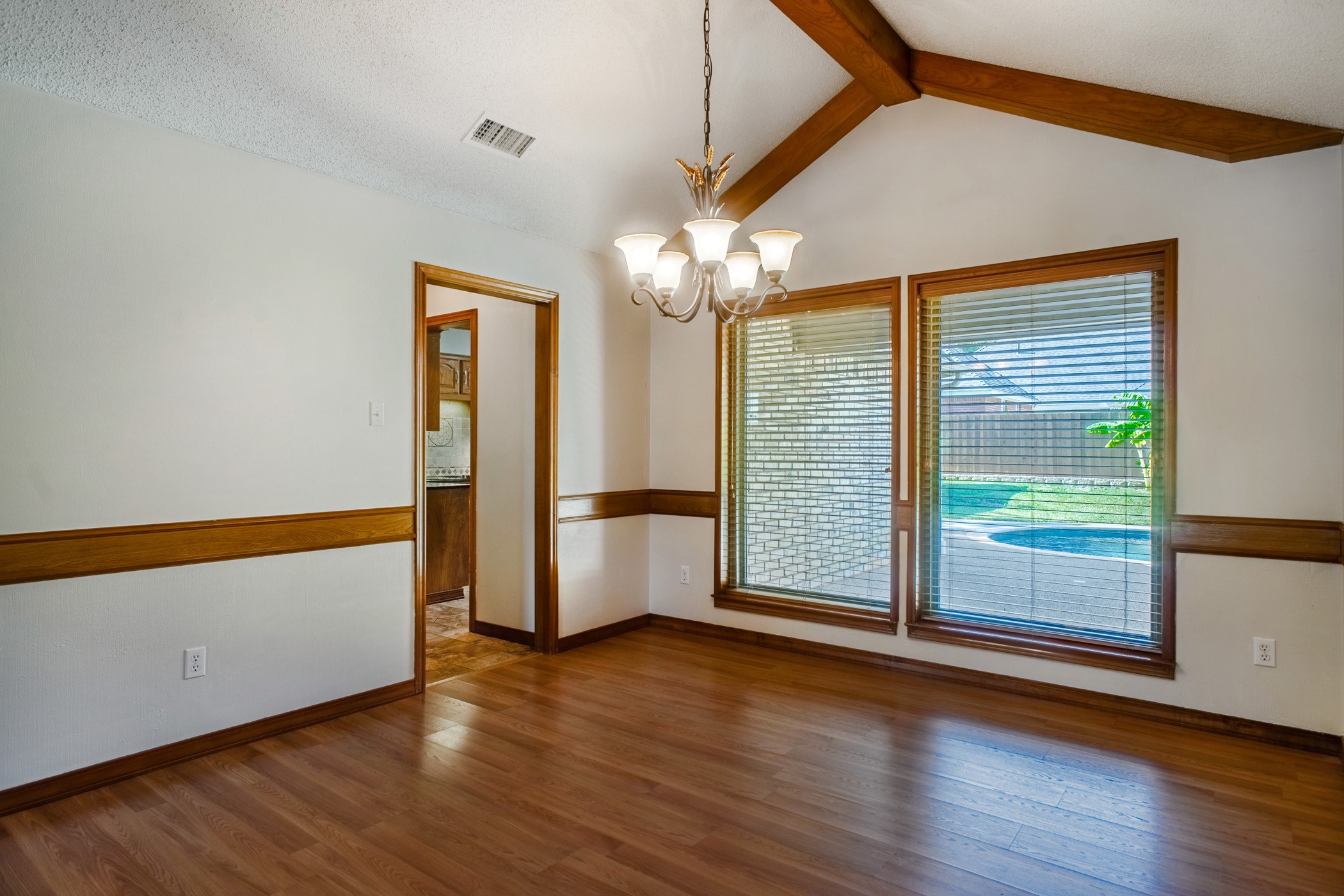 3530 Deer Creek