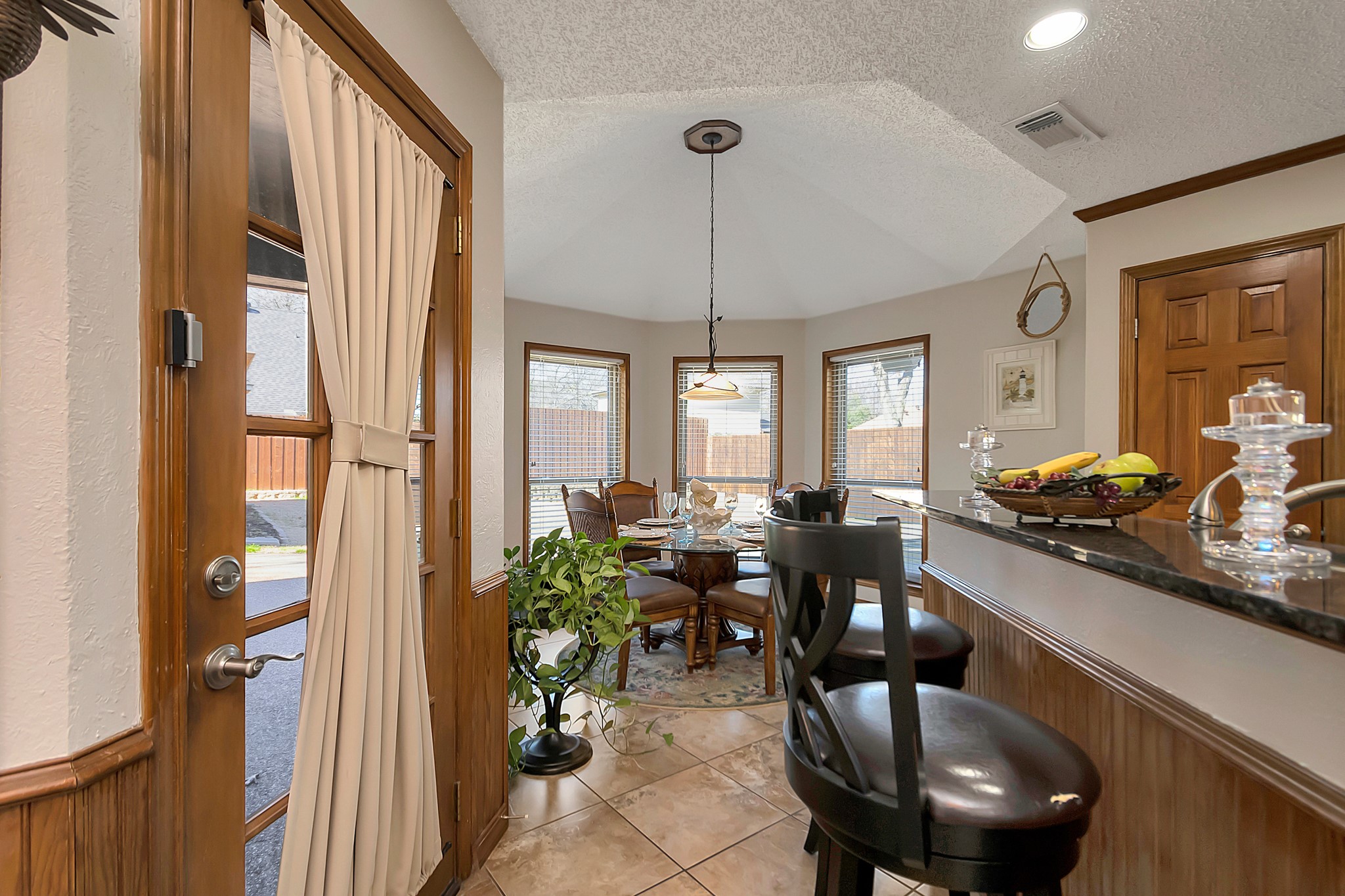3530 Deer Creek