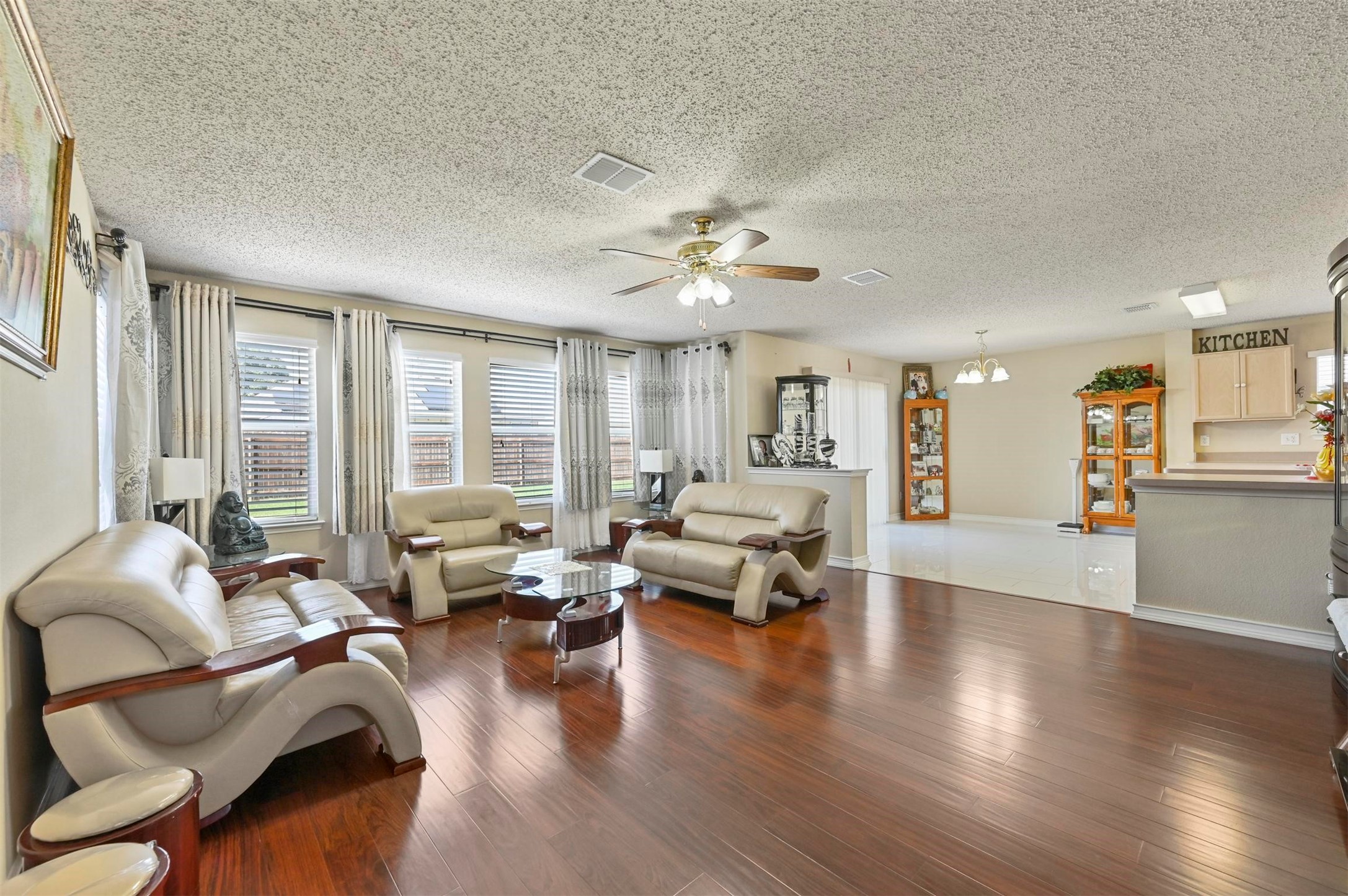 7115 Lake Jackson Drive
