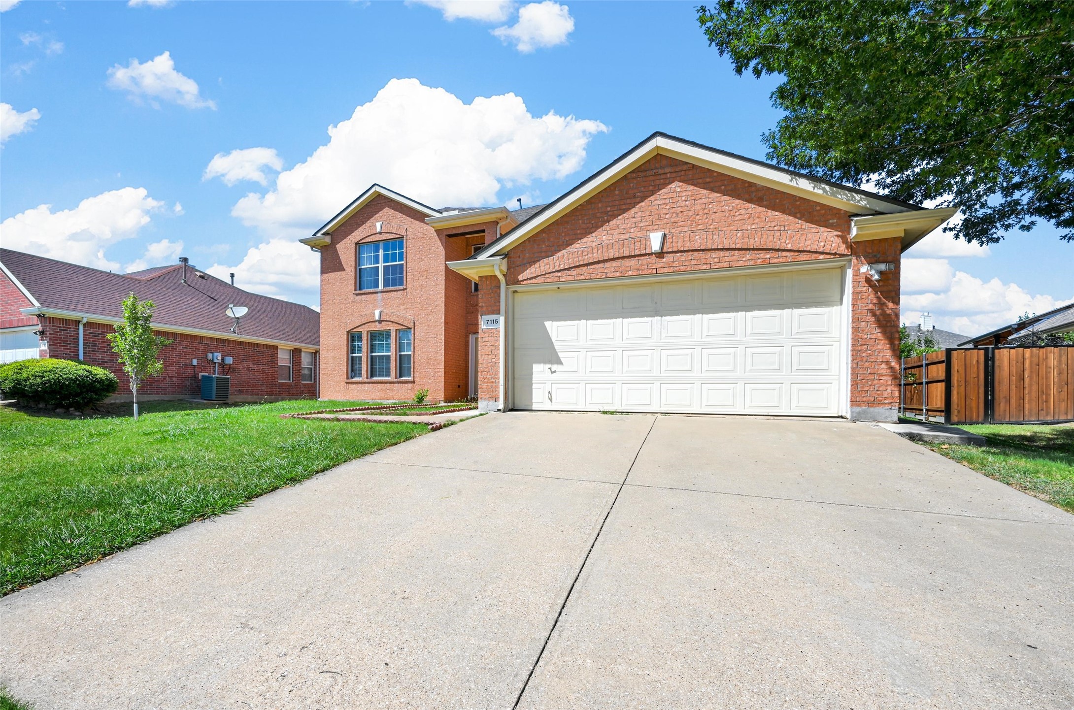 7115 Lake Jackson Drive