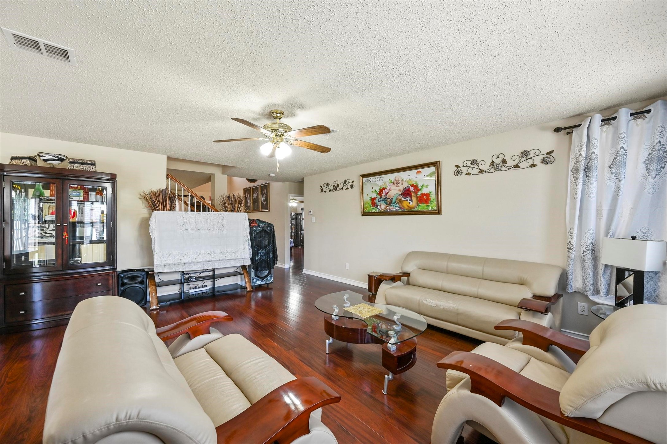 7115 Lake Jackson Drive