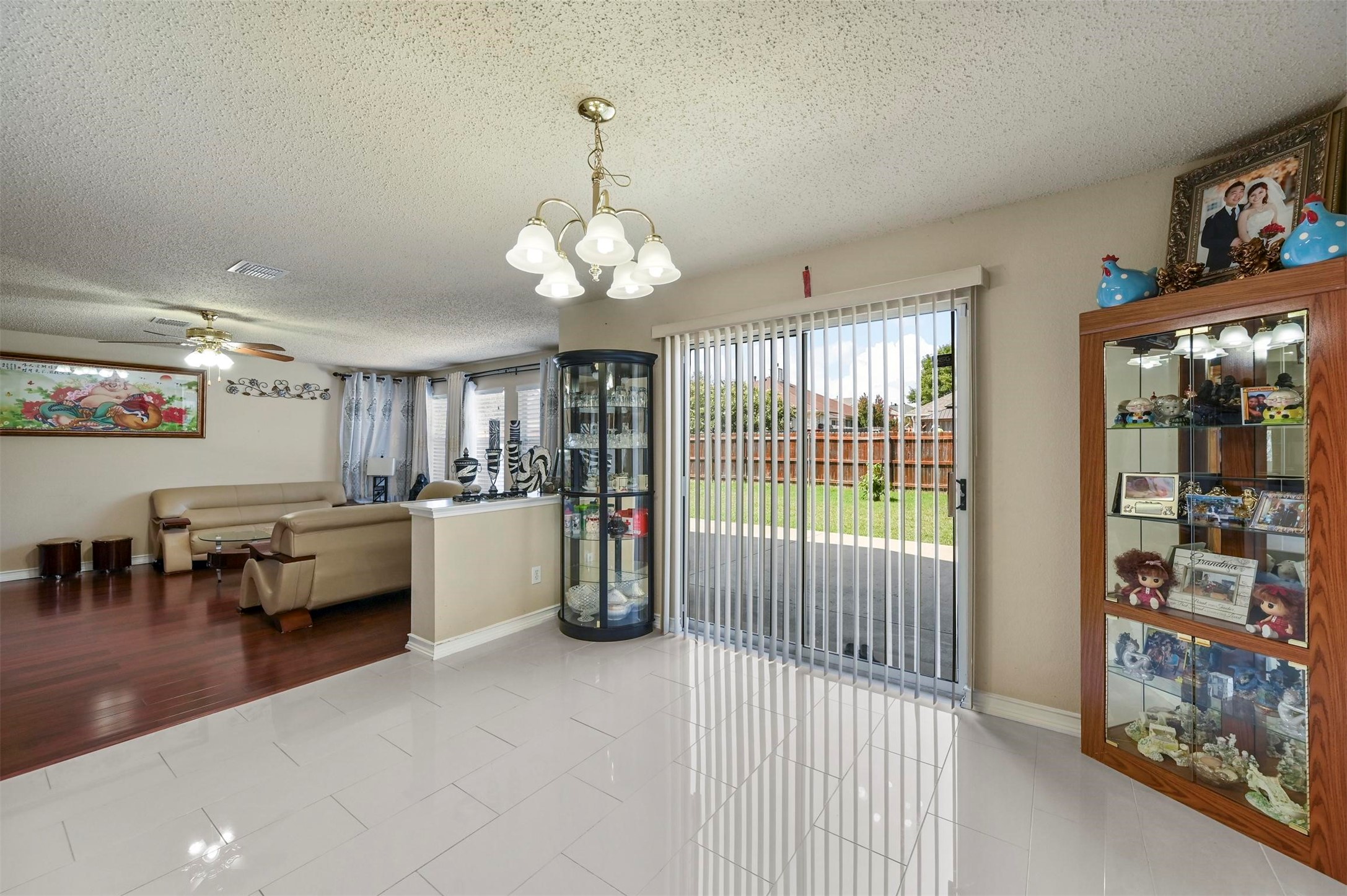 7115 Lake Jackson Drive