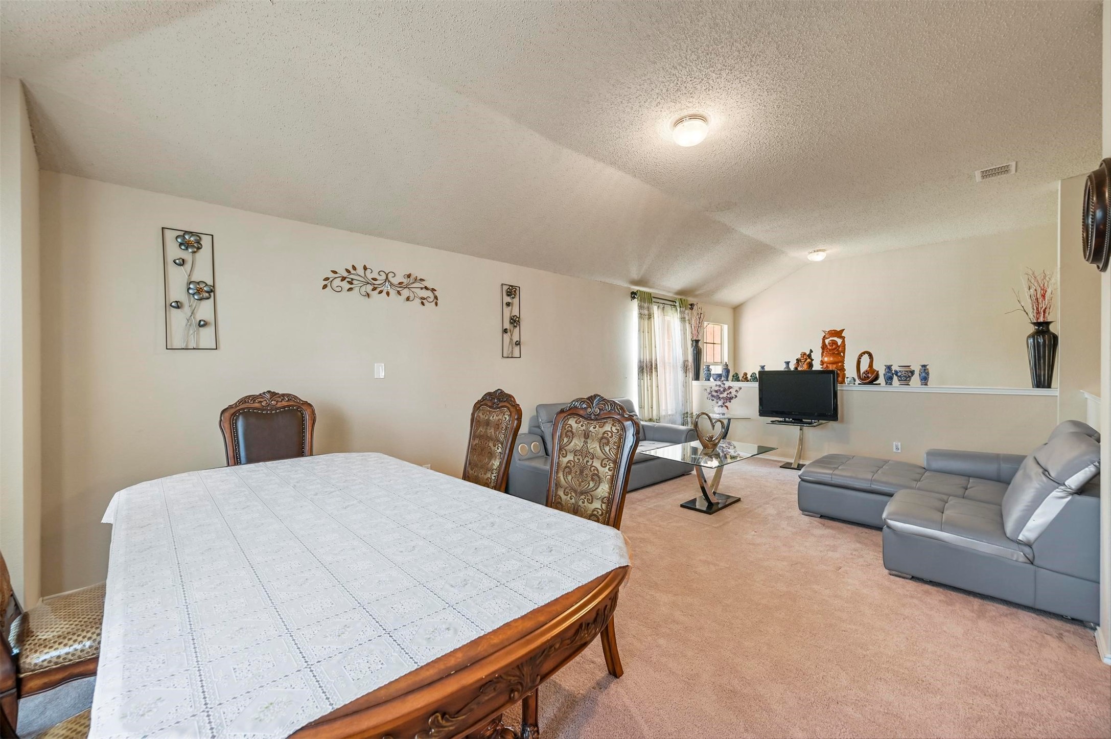 7115 Lake Jackson Drive