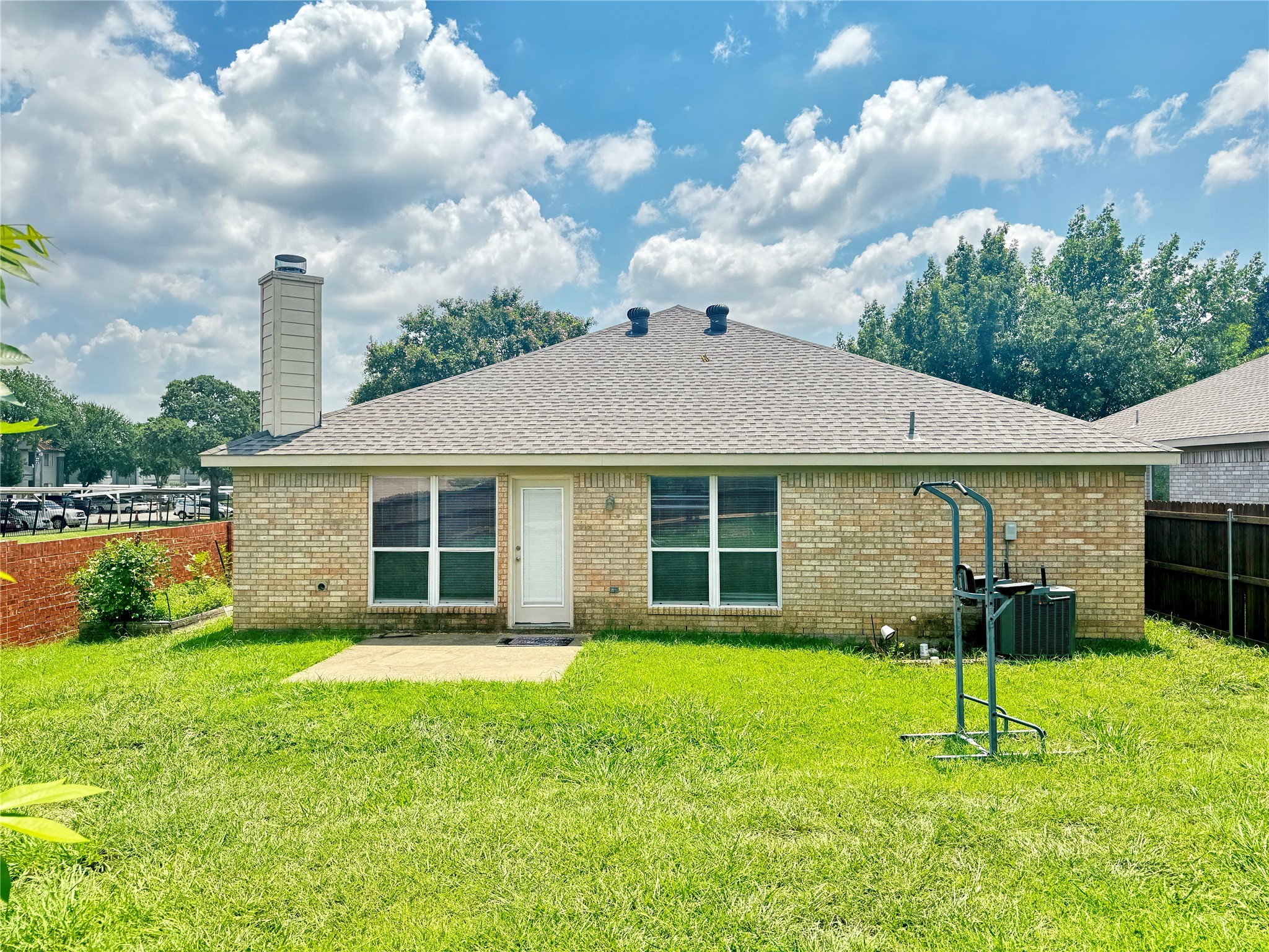 807 Martin Lane