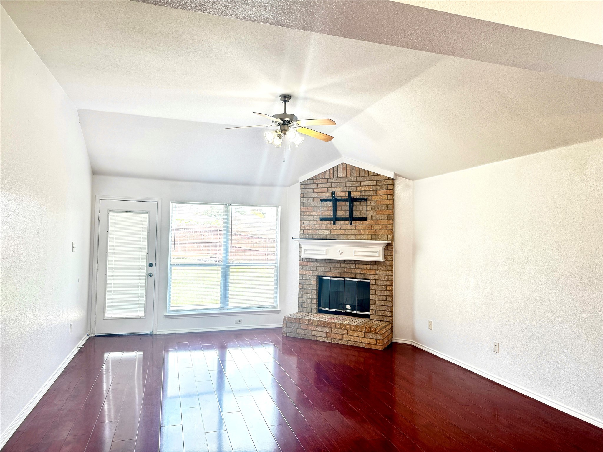 807 Martin Lane