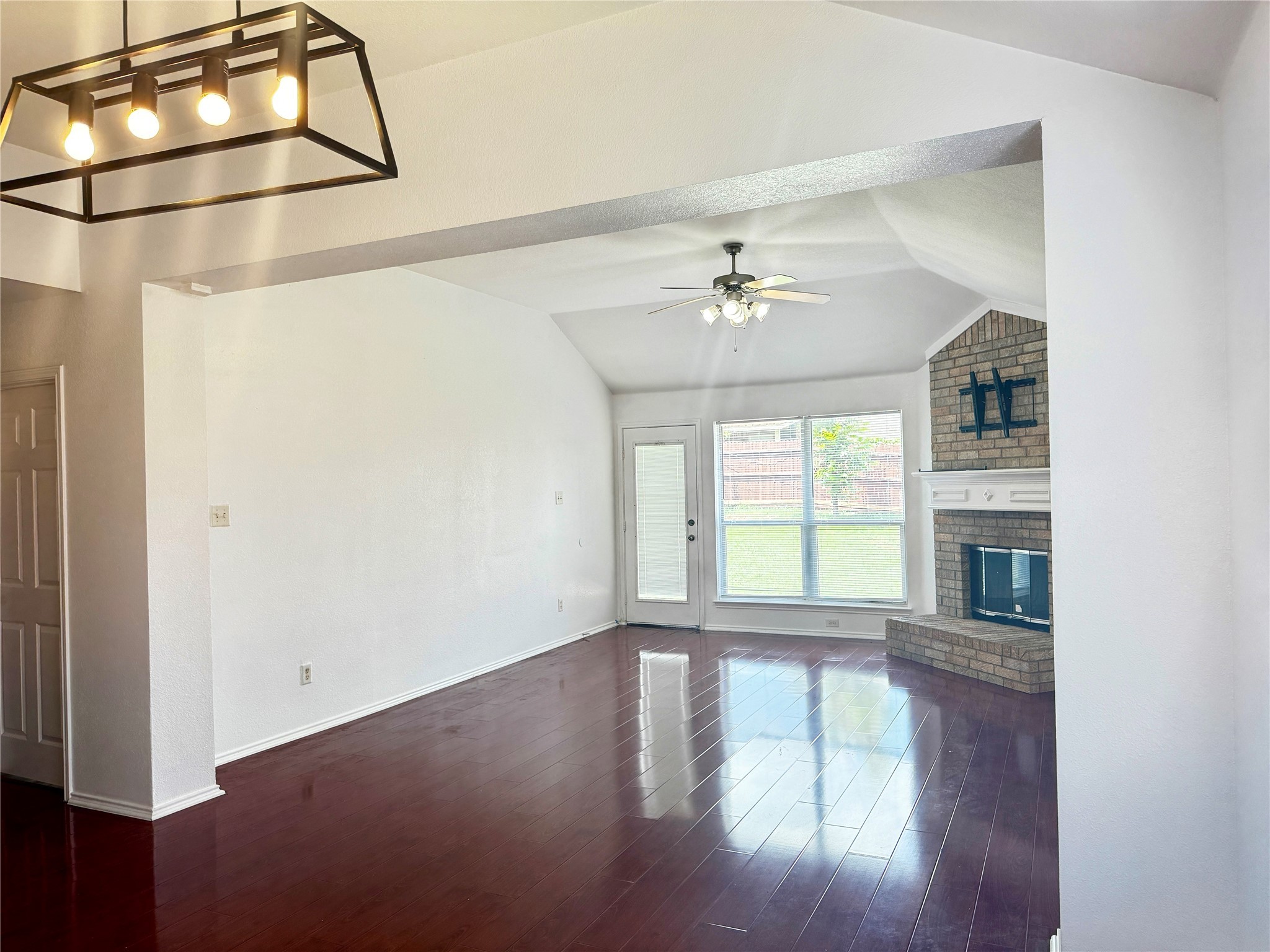 807 Martin Lane