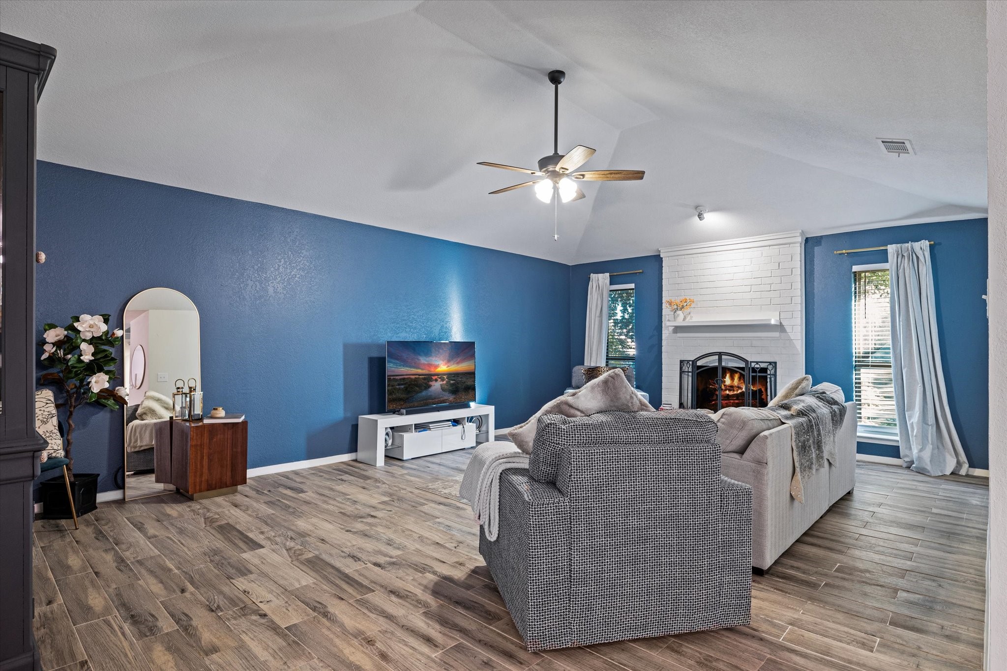 2846 Southridge Drive