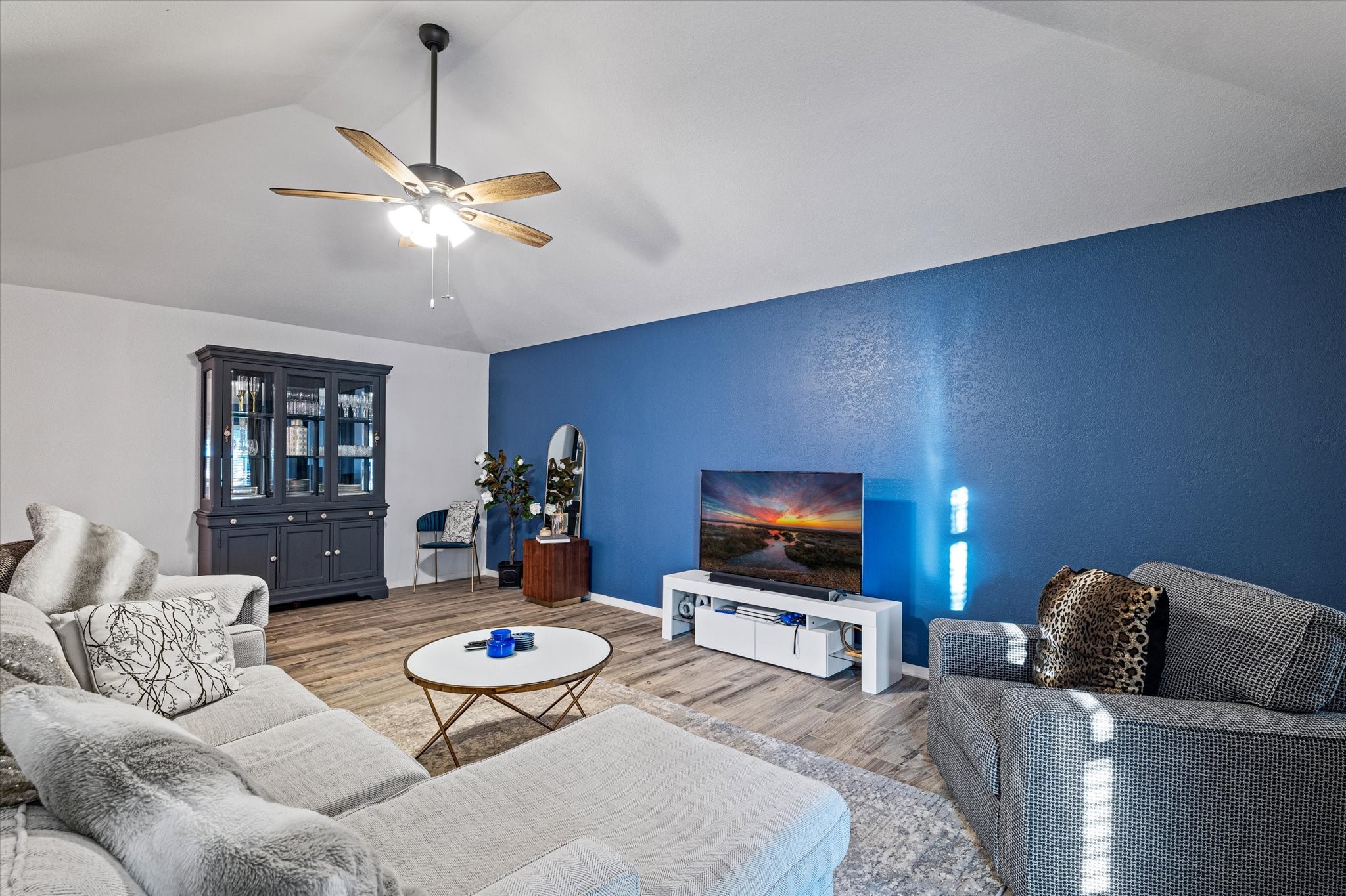 2846 Southridge Drive