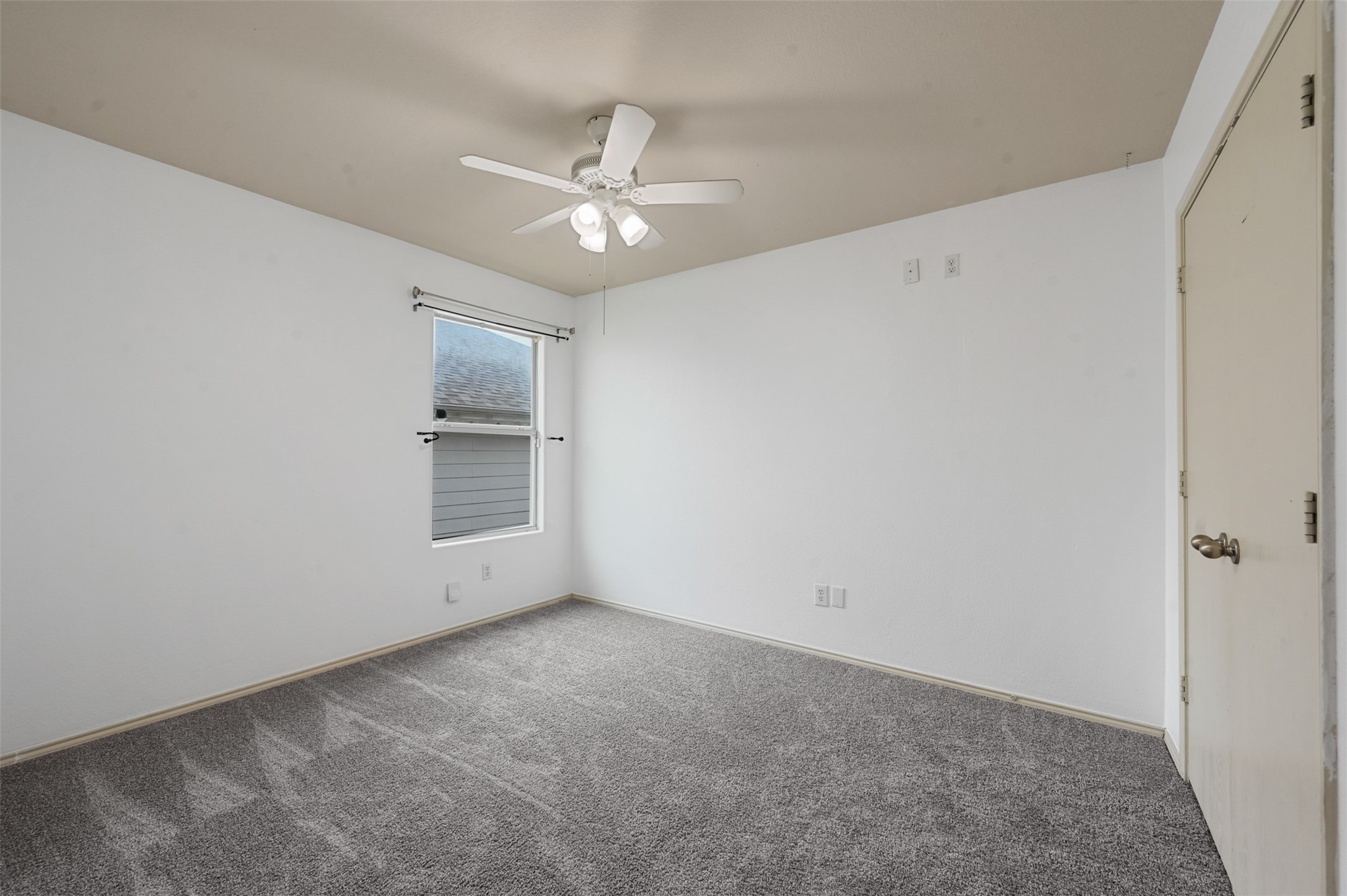 1647 Seabreeze Drive