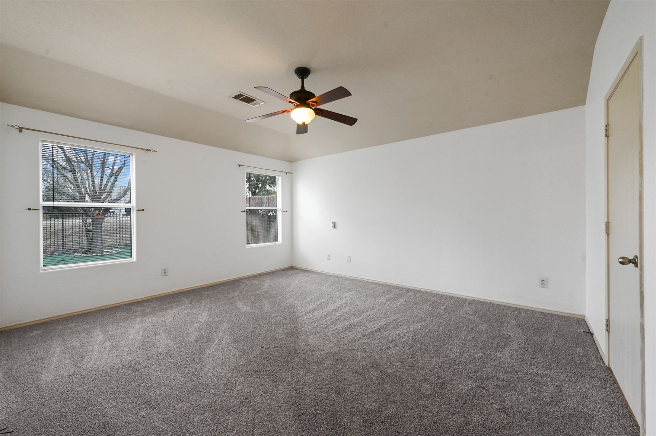 1647 Seabreeze Drive