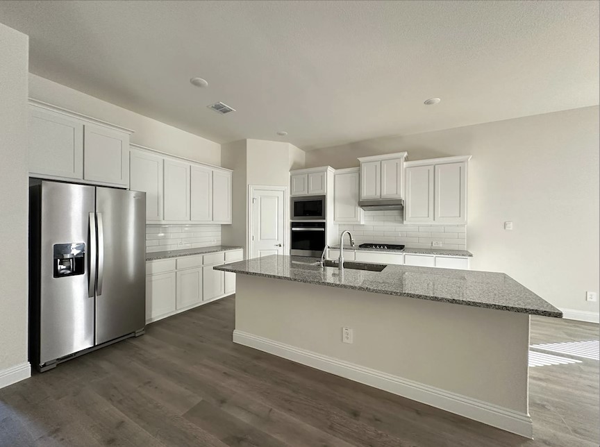 601 Willowmore